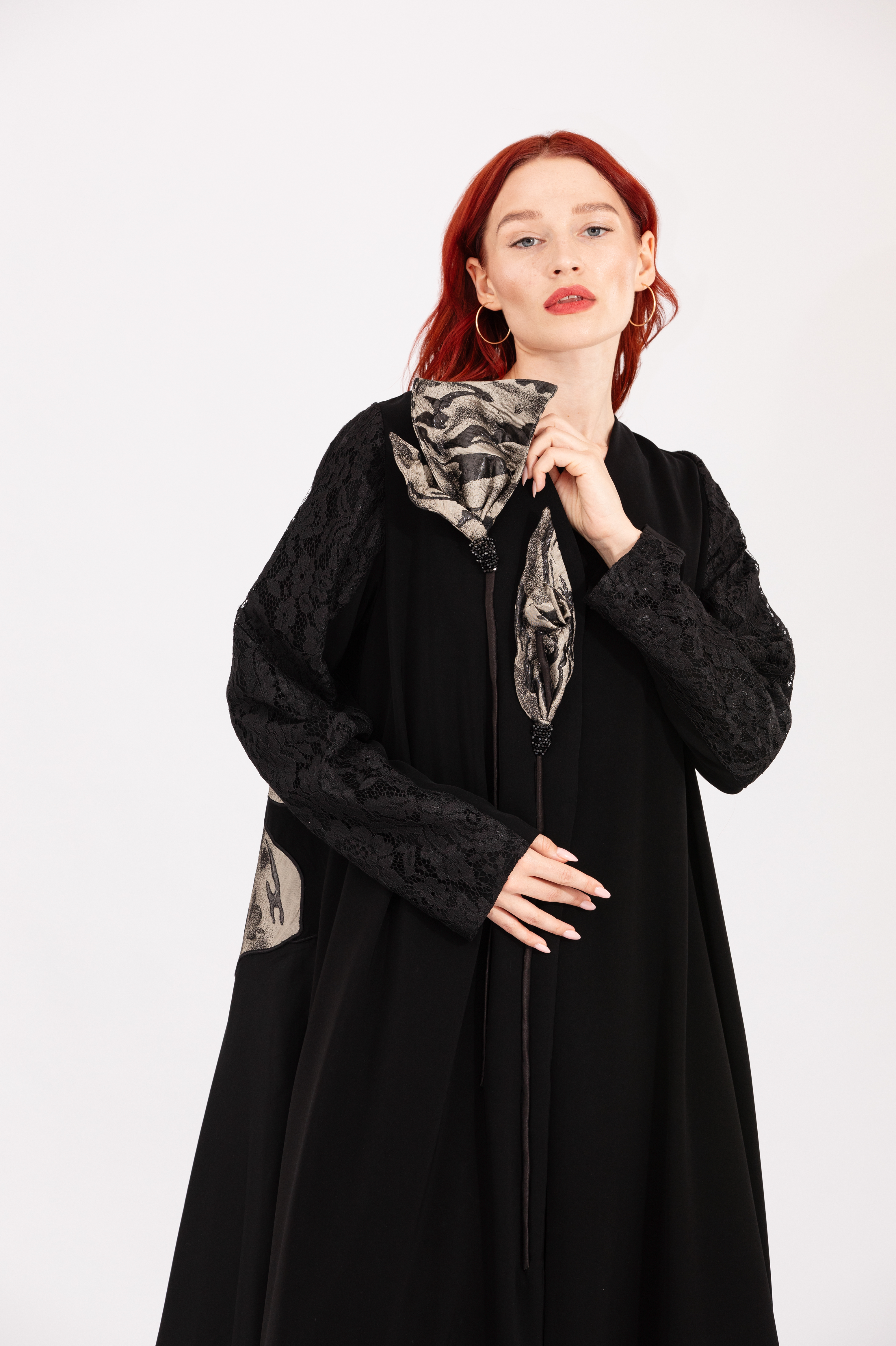 NR4 : Elegance Blossom Abaya