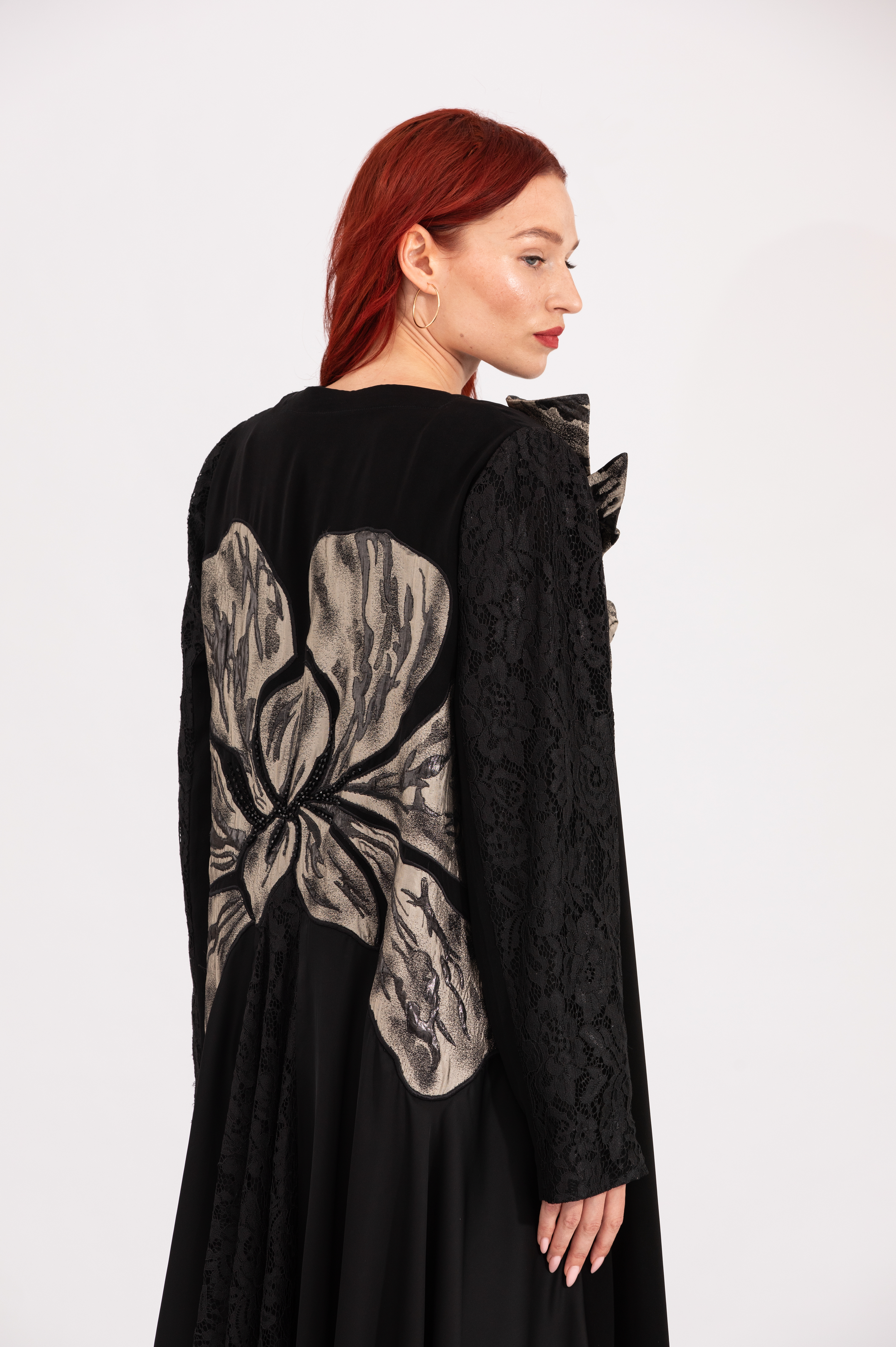 NR4 : Elegance Blossom Abaya