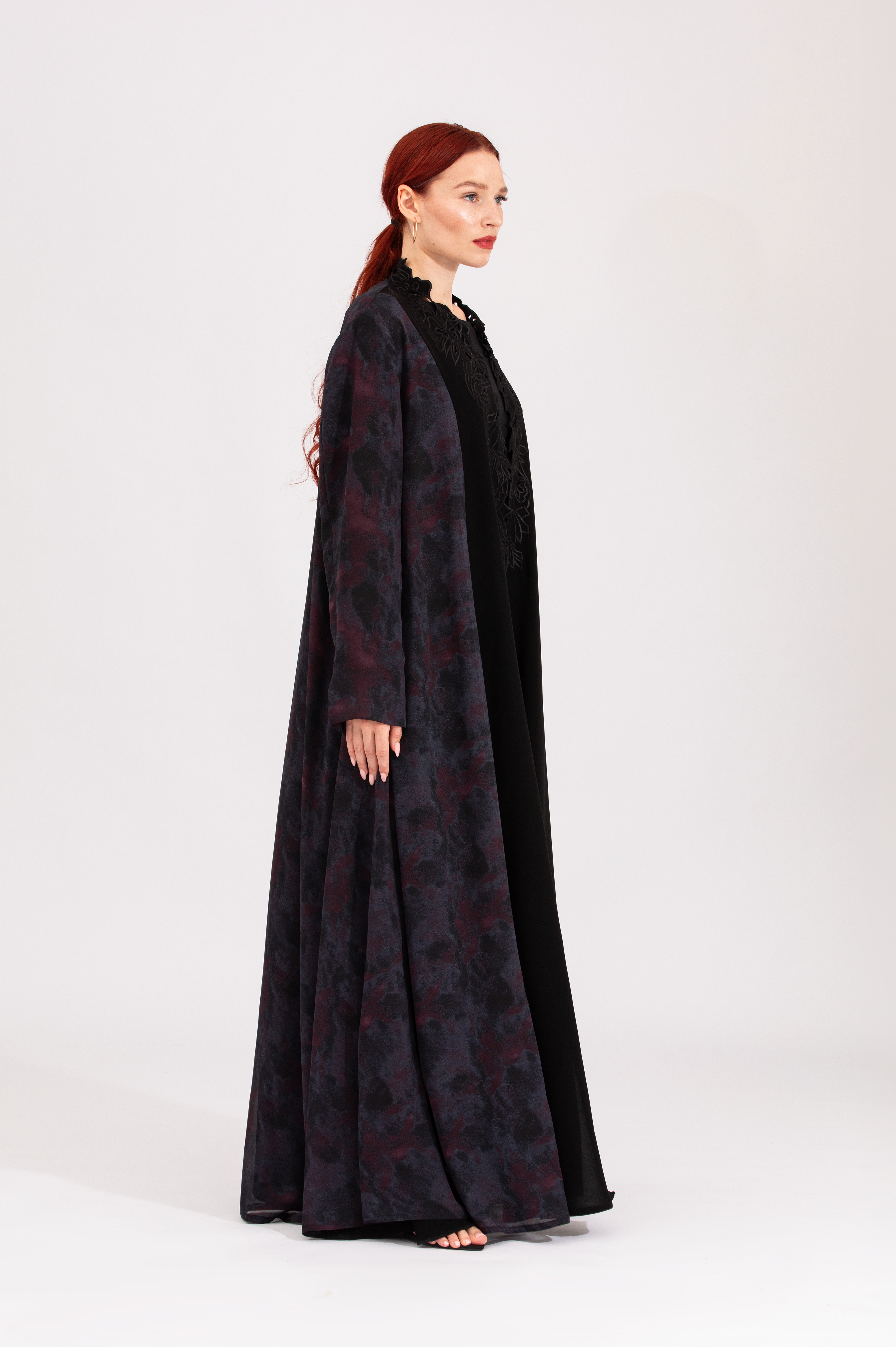 NR7 : Floral Grace Abaya