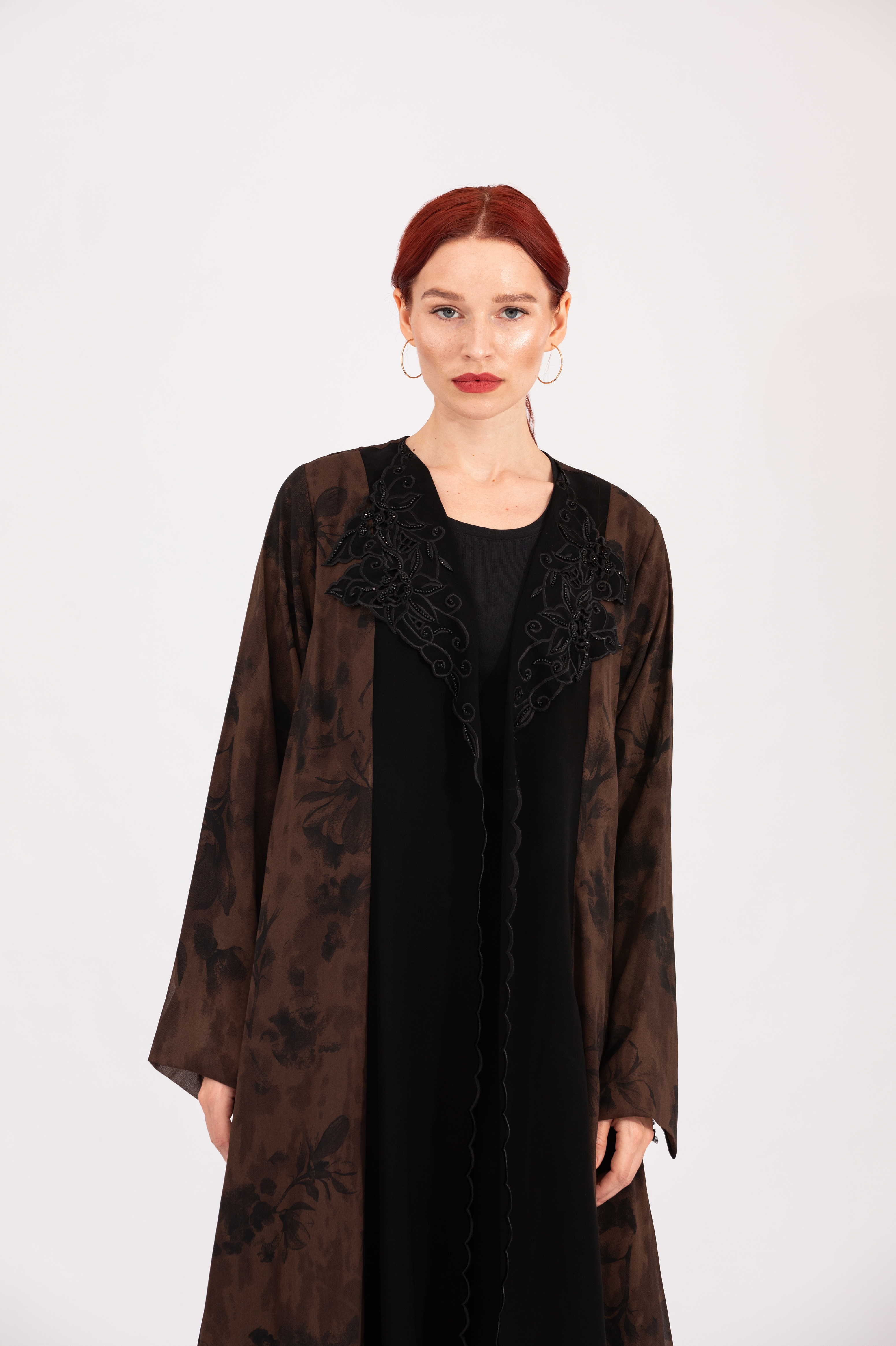 NR12 : Brown Elegance Abaya