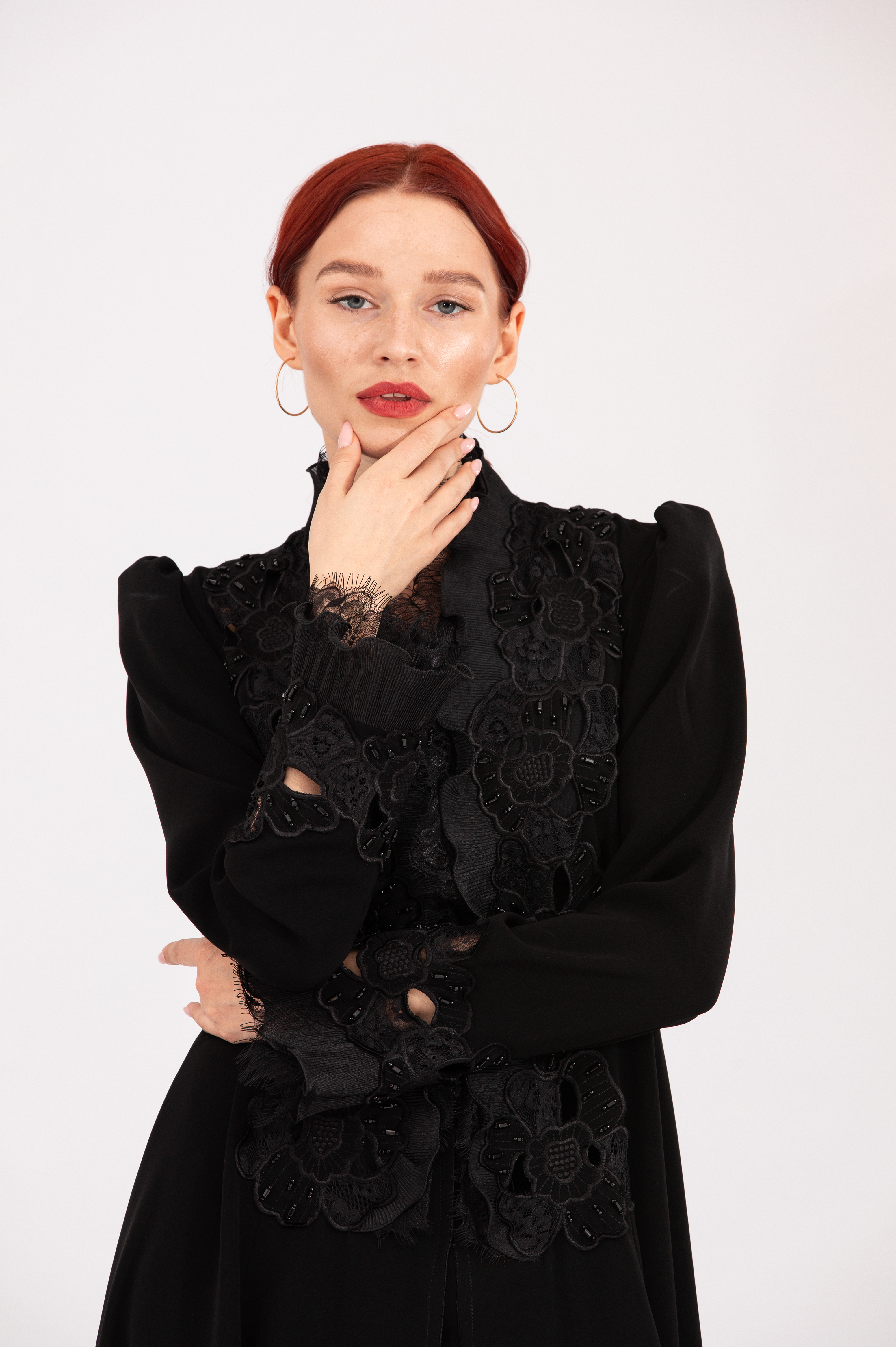 NR13 : Touch of Luxury Abaya