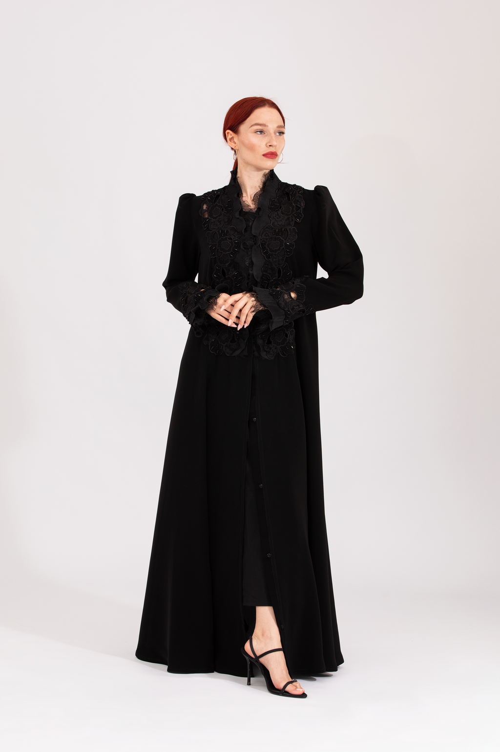 NR13 : Touch of Luxury Abaya