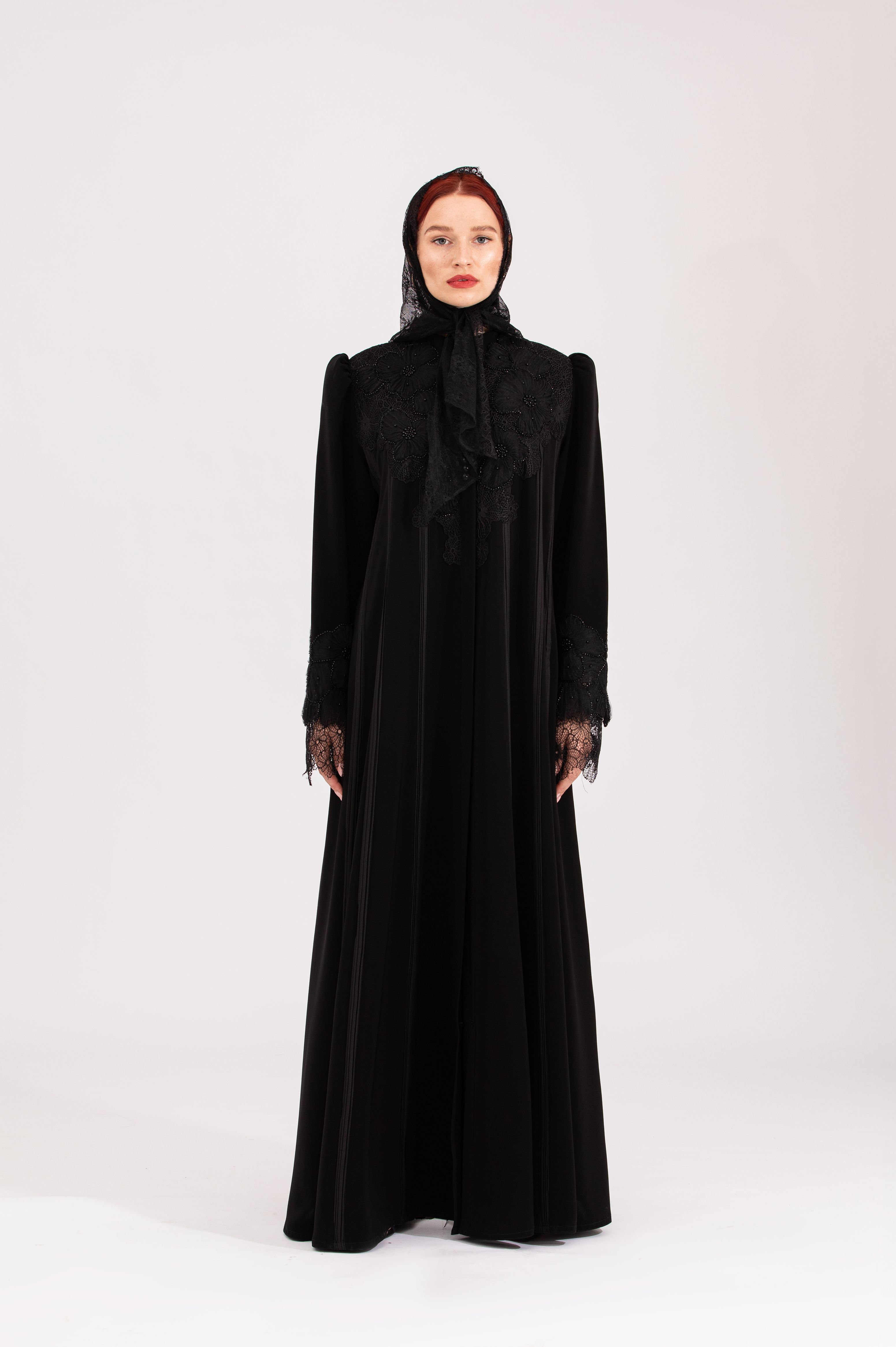 NR18 : Graceful Femininity Abaya