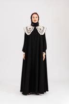 NR20 : Soft White Abaya