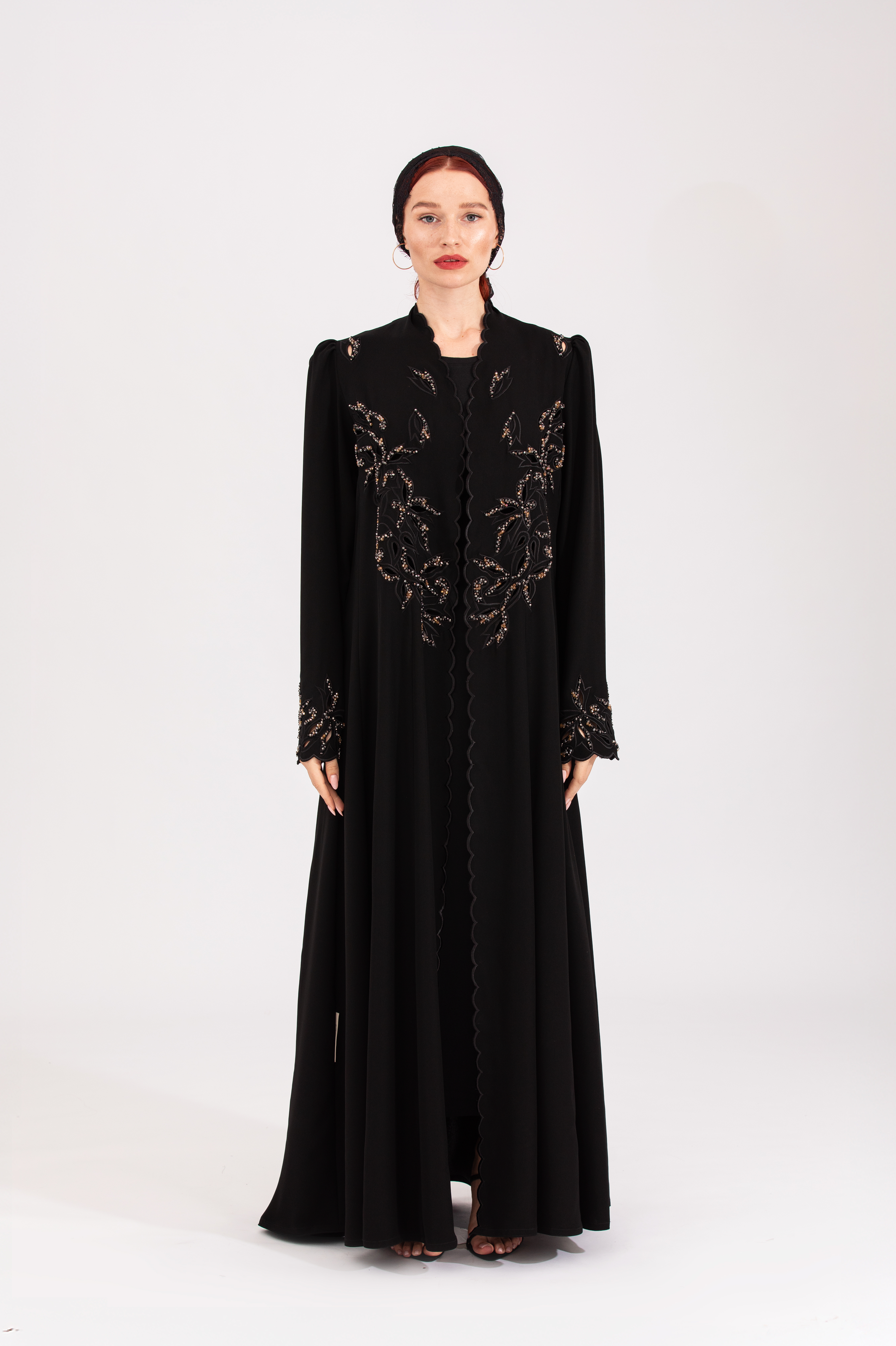 NR21 : Diamond Elegance Abaya