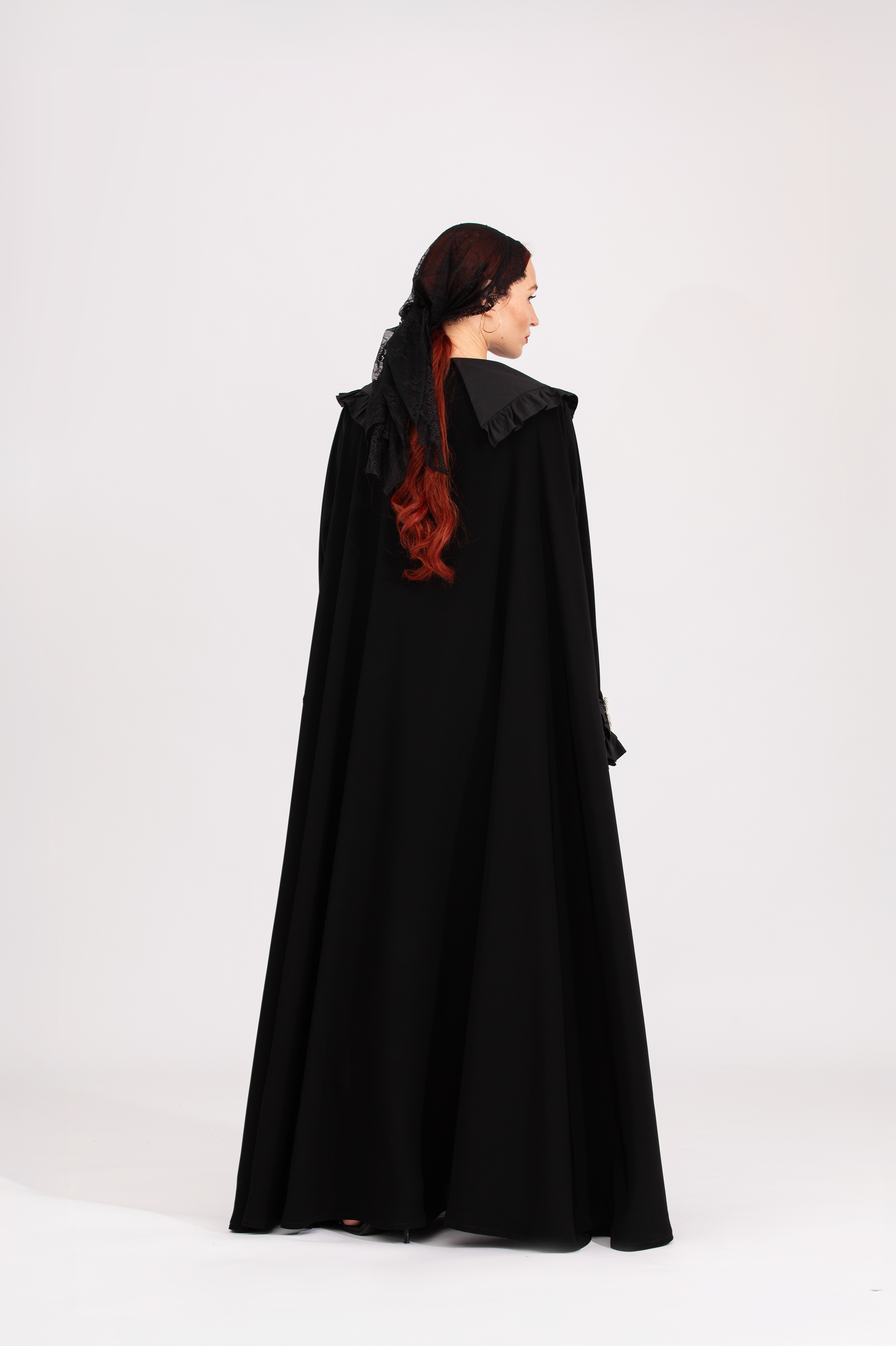 NR22 : Crystal Glow Abaya