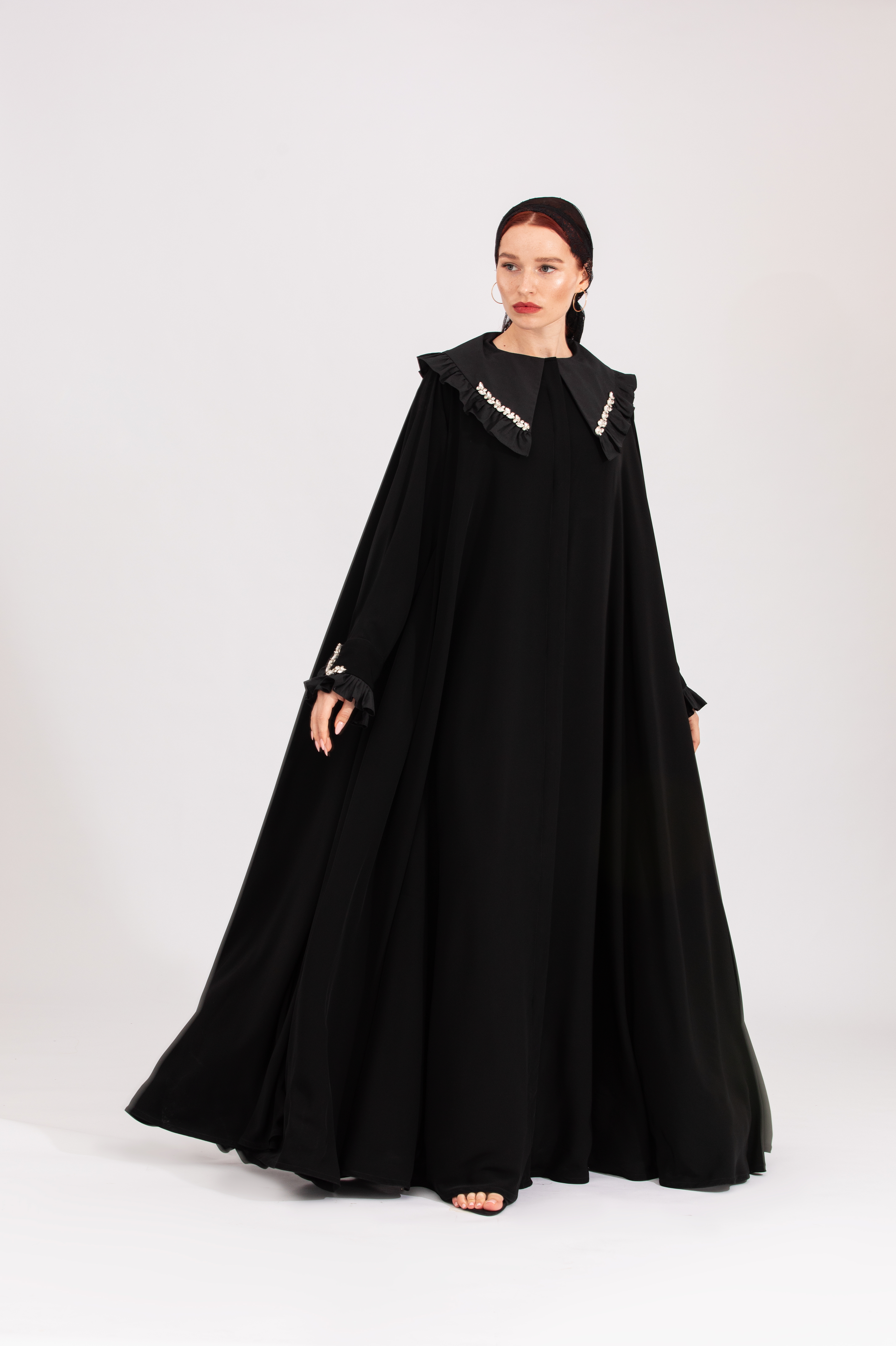 NR22 : Crystal Glow Abaya