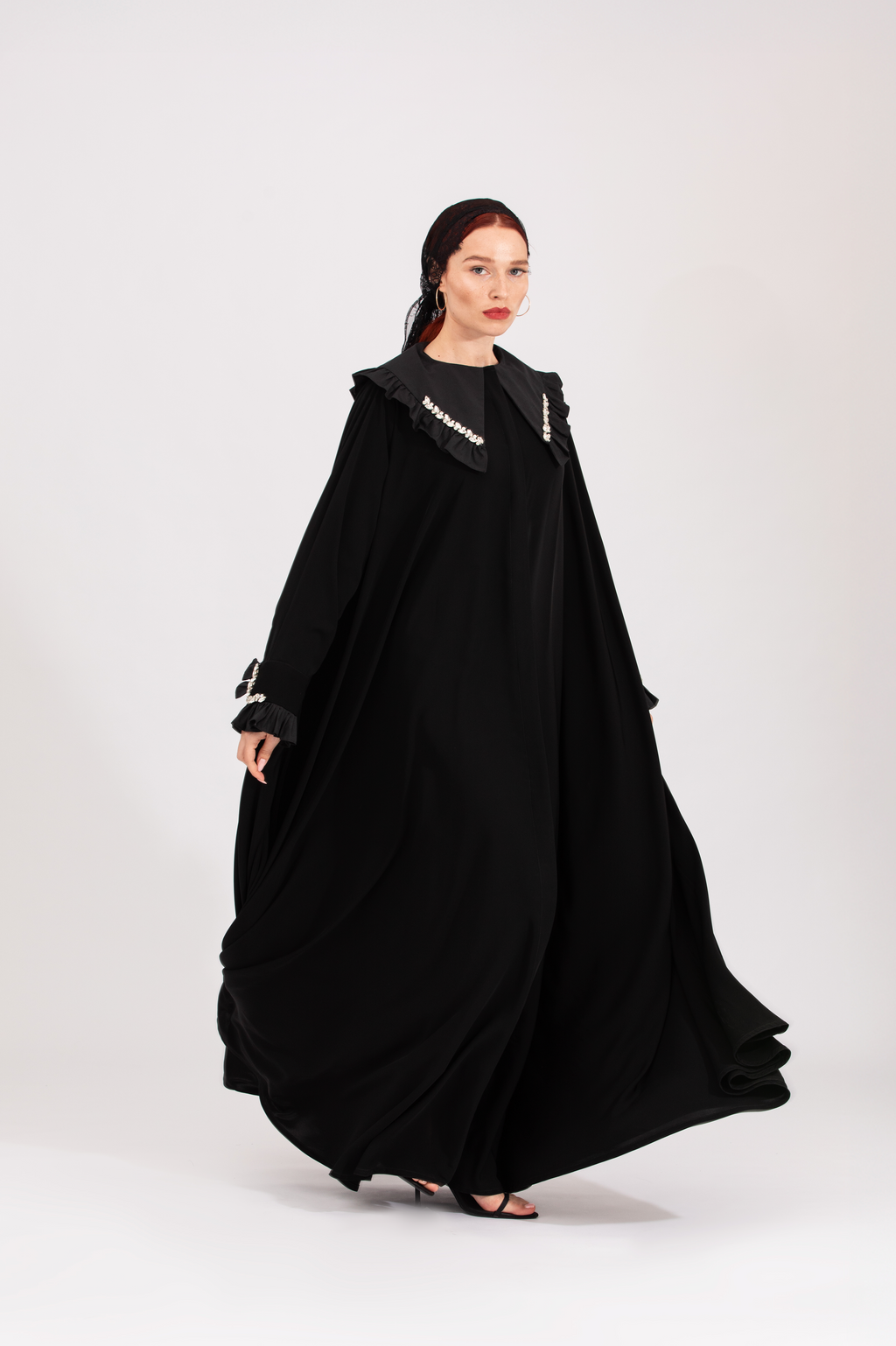 NR22 : Crystal Glow Abaya