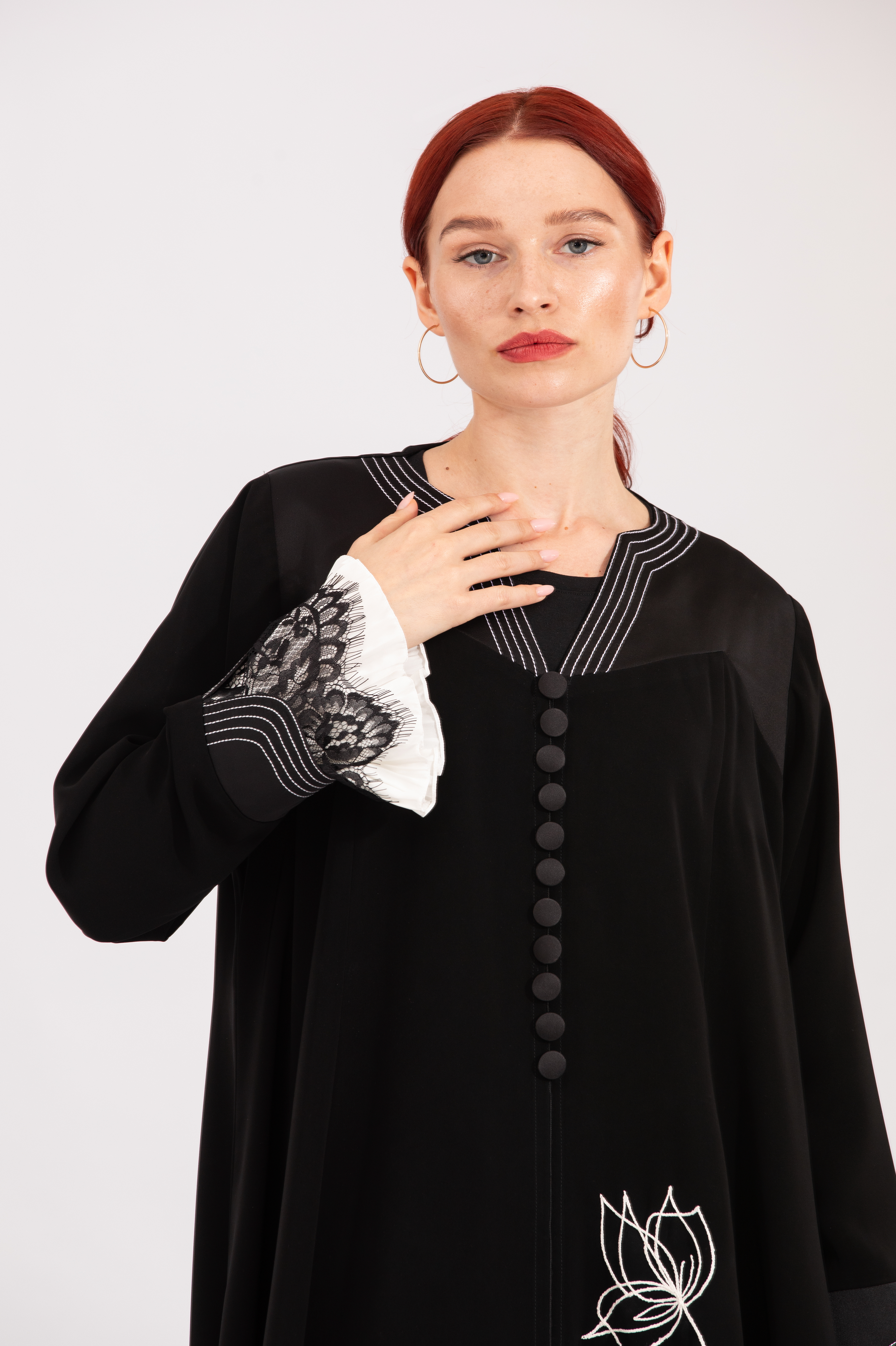 NR26 : Silk Blossom Abaya