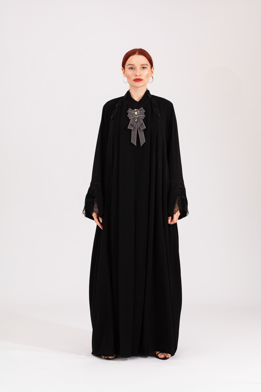 NR27 : Victorian Touch Abaya