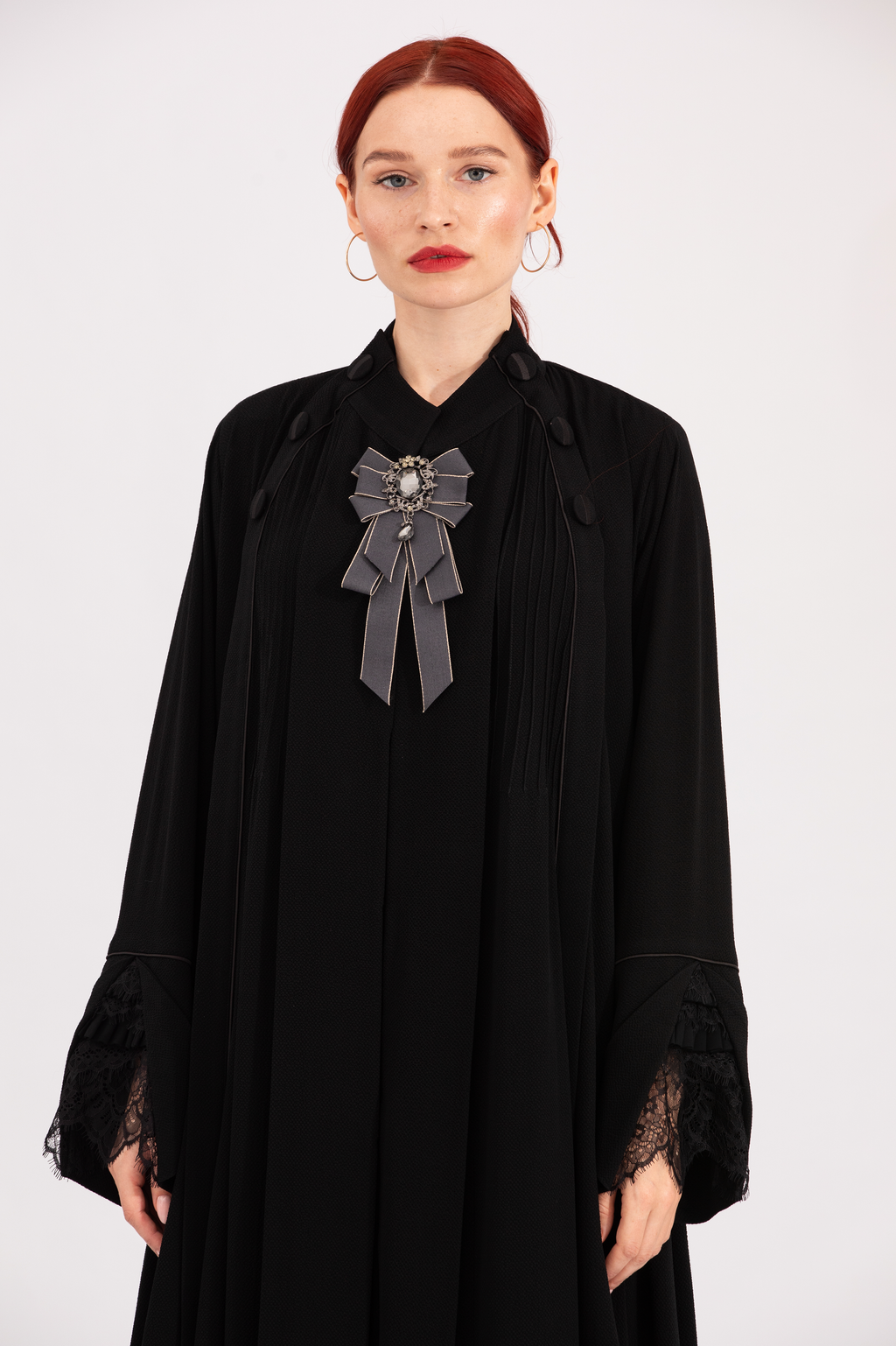 NR27 : Victorian Touch Abaya