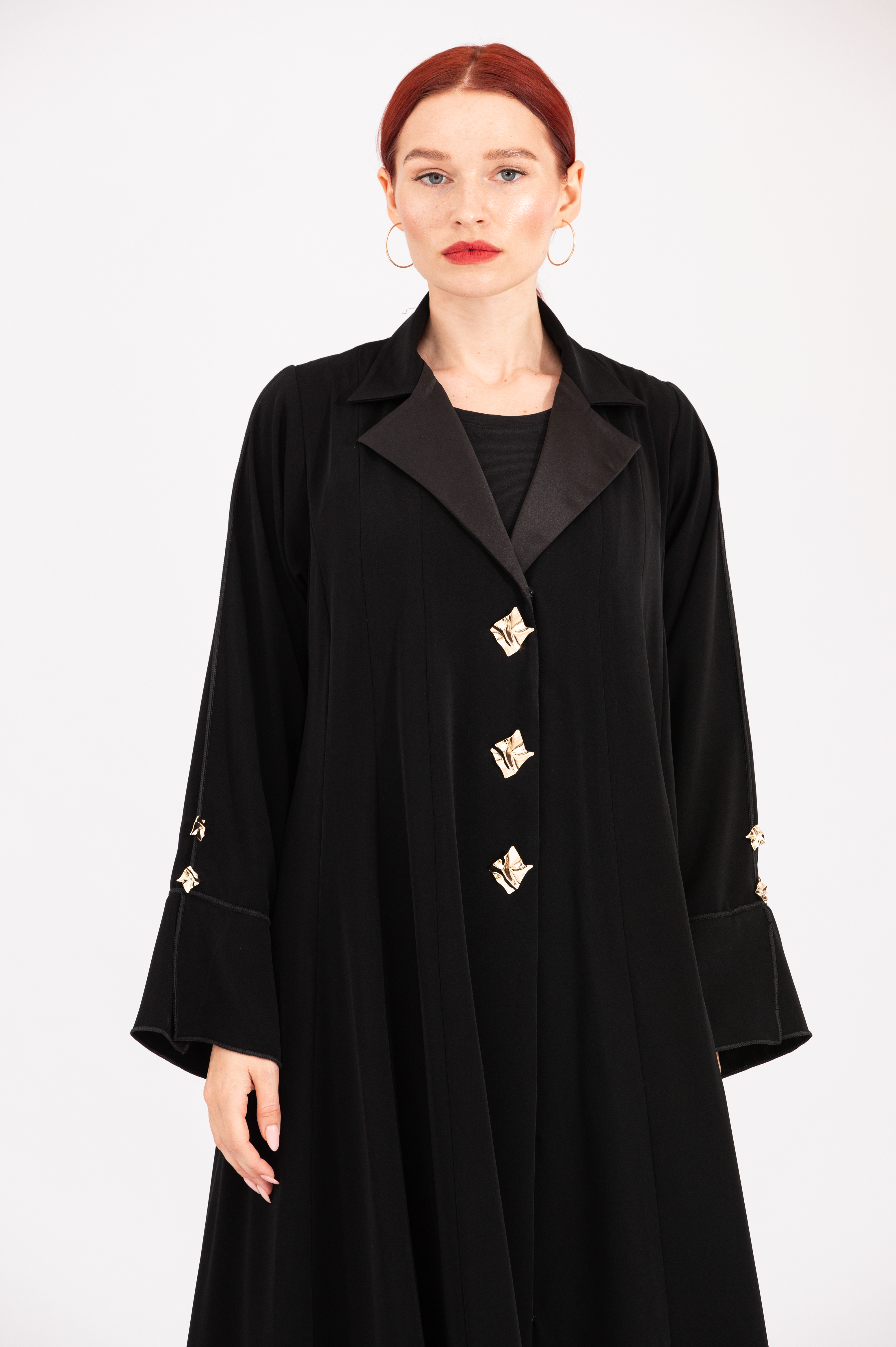 NR28 : Golden Blazer Abaya