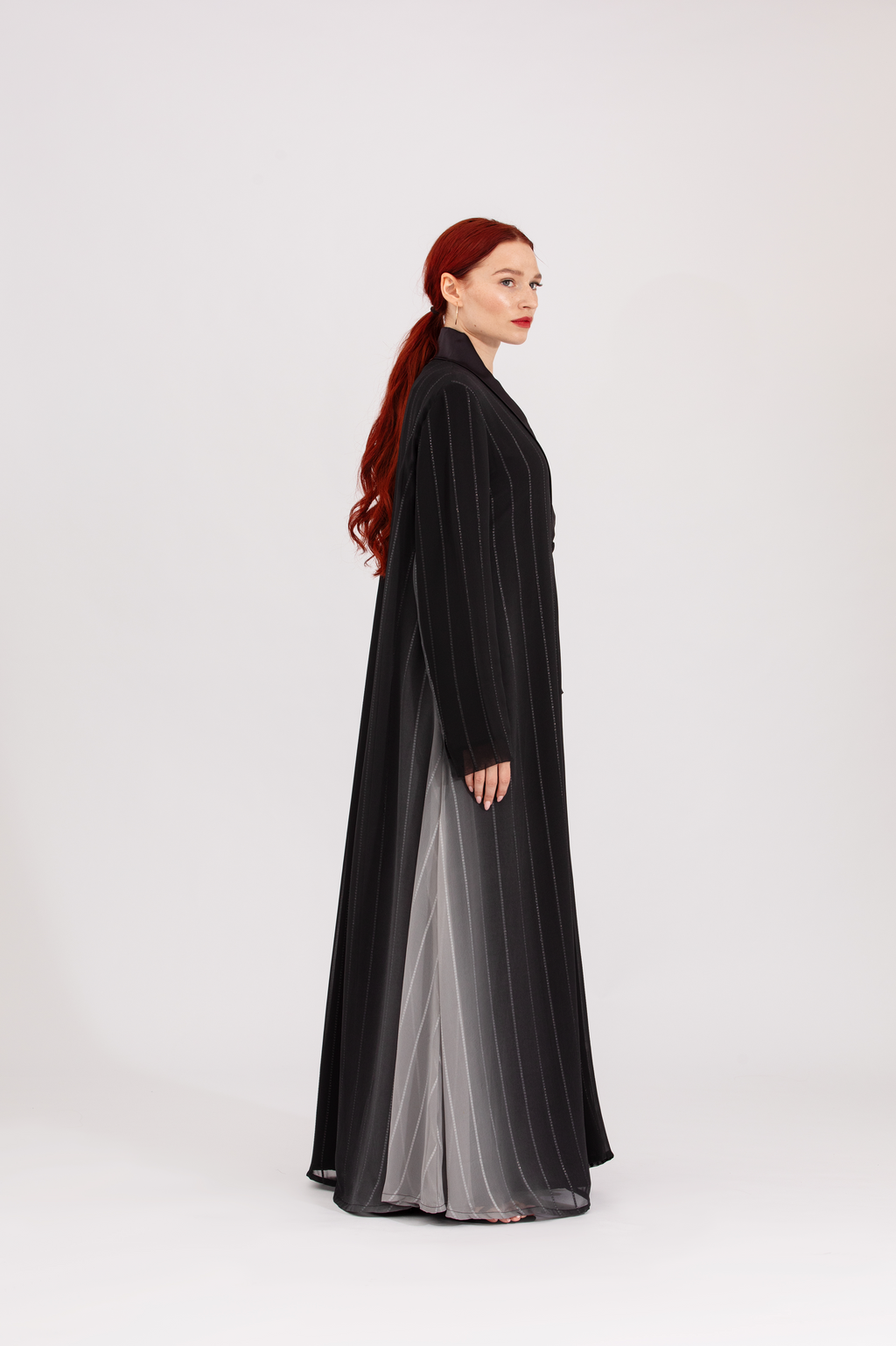 NR31 : Summer Breeze Abaya Black