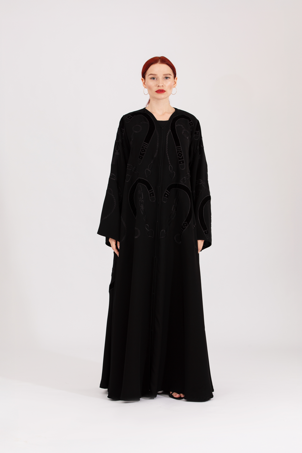 NR33 : Hermès Noir Abaya