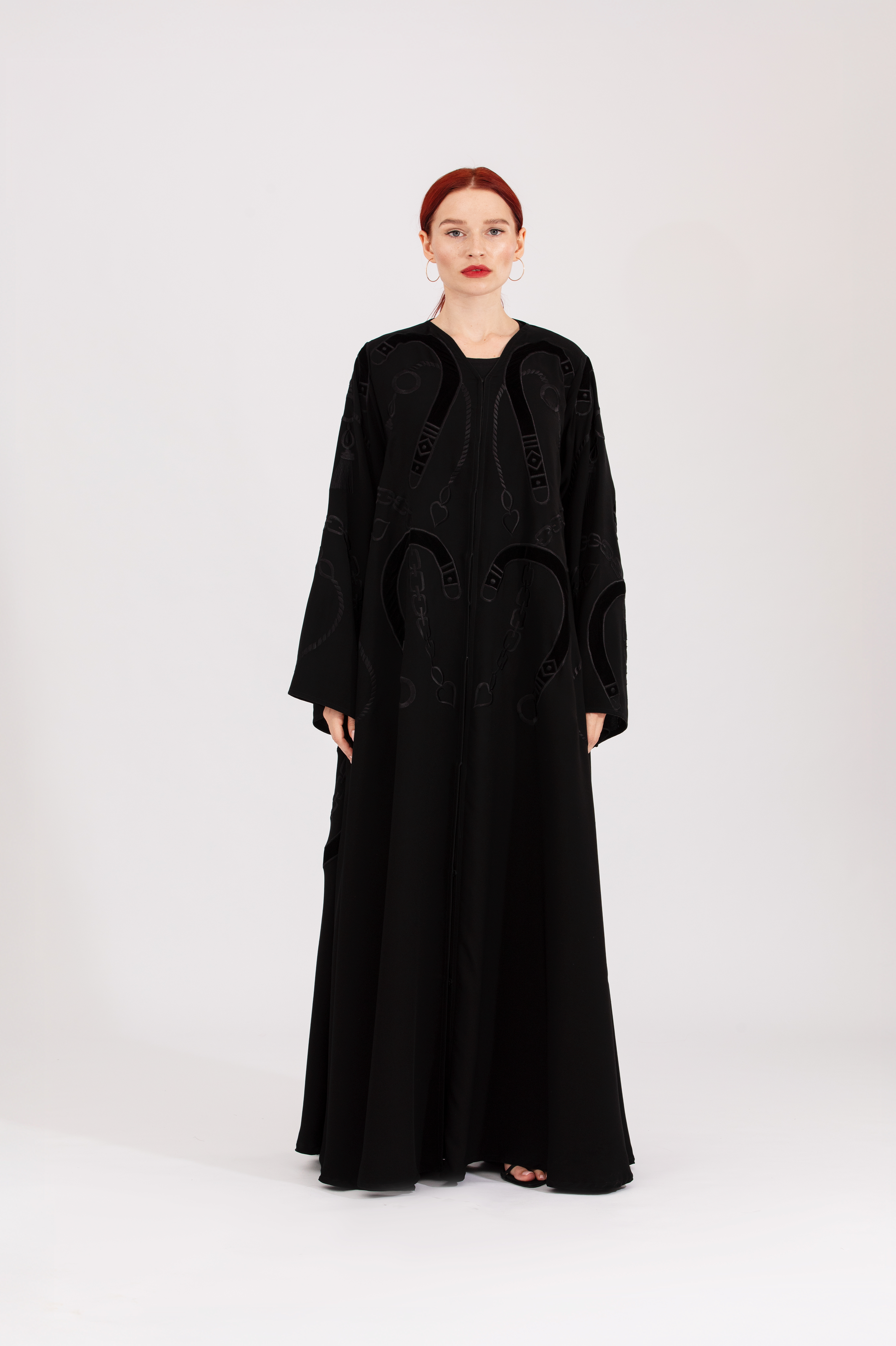 NR33 : Hermès Noir Abaya