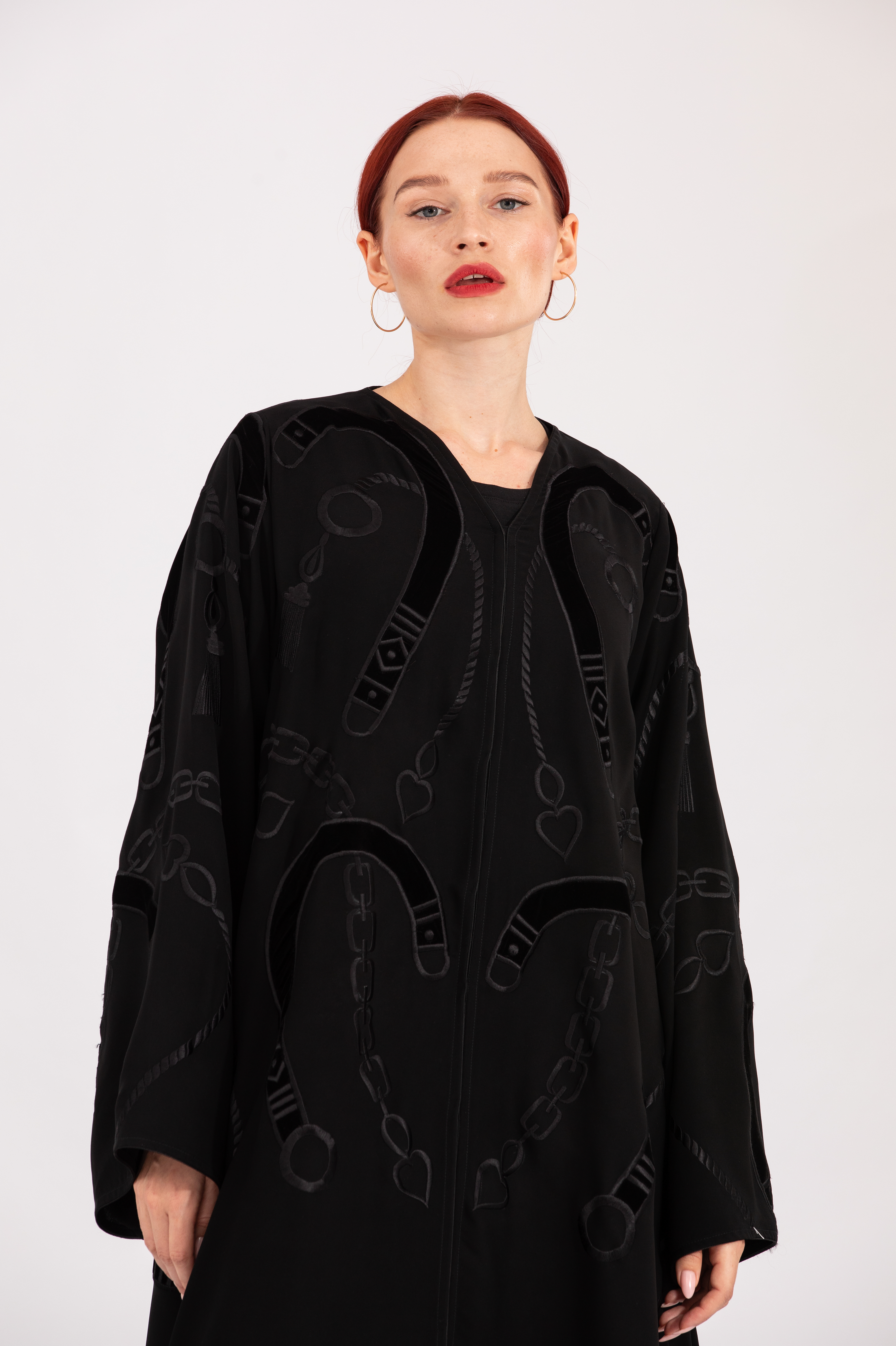 NR33 : Hermès Noir Abaya