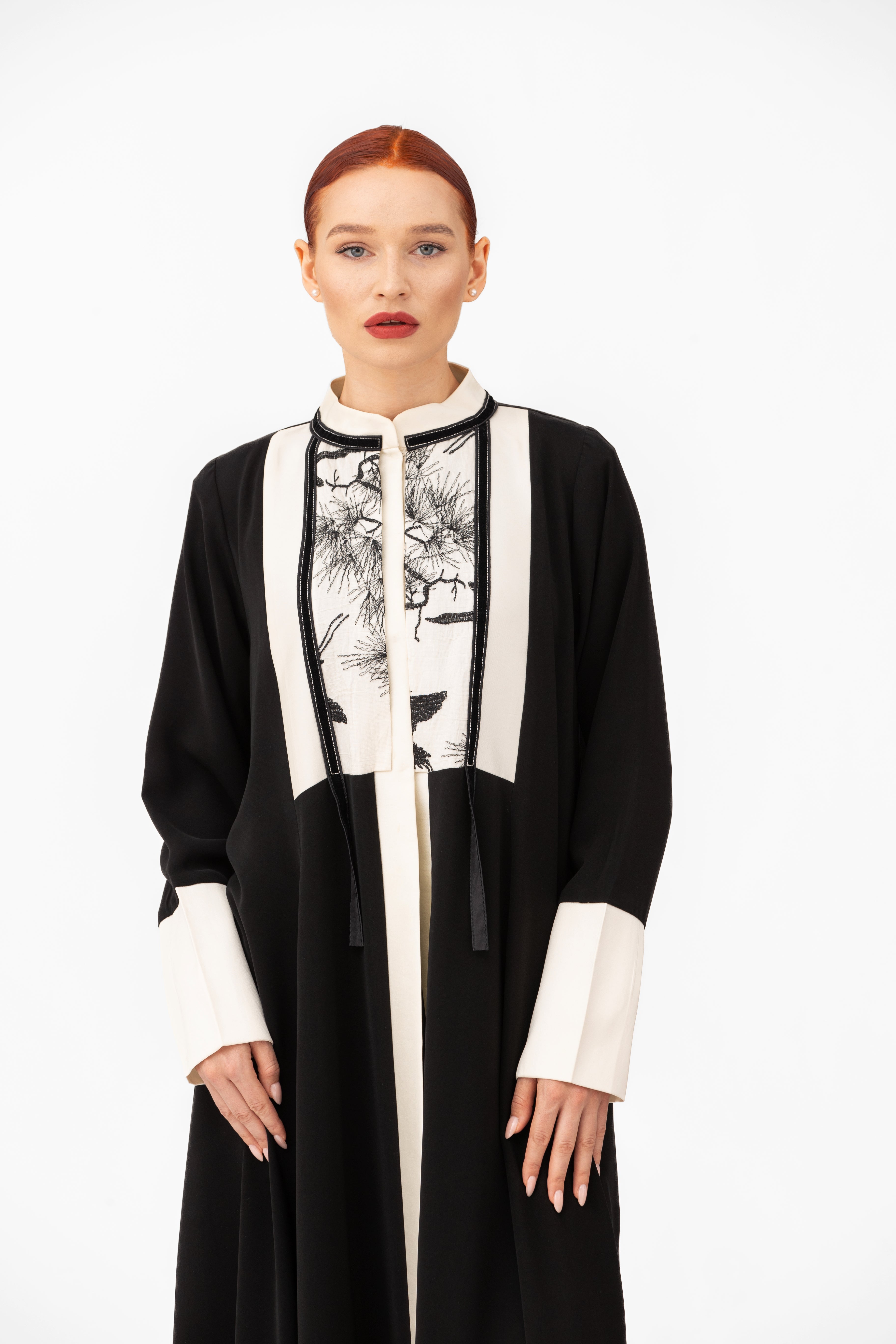 عباية أنيقة من كريب