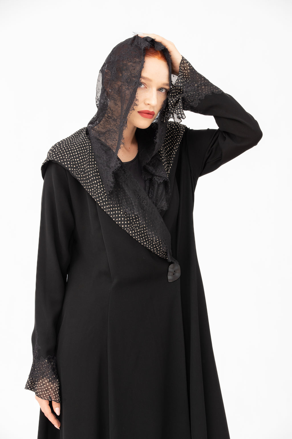 NR44 : Elegant Black Hooded Abaya