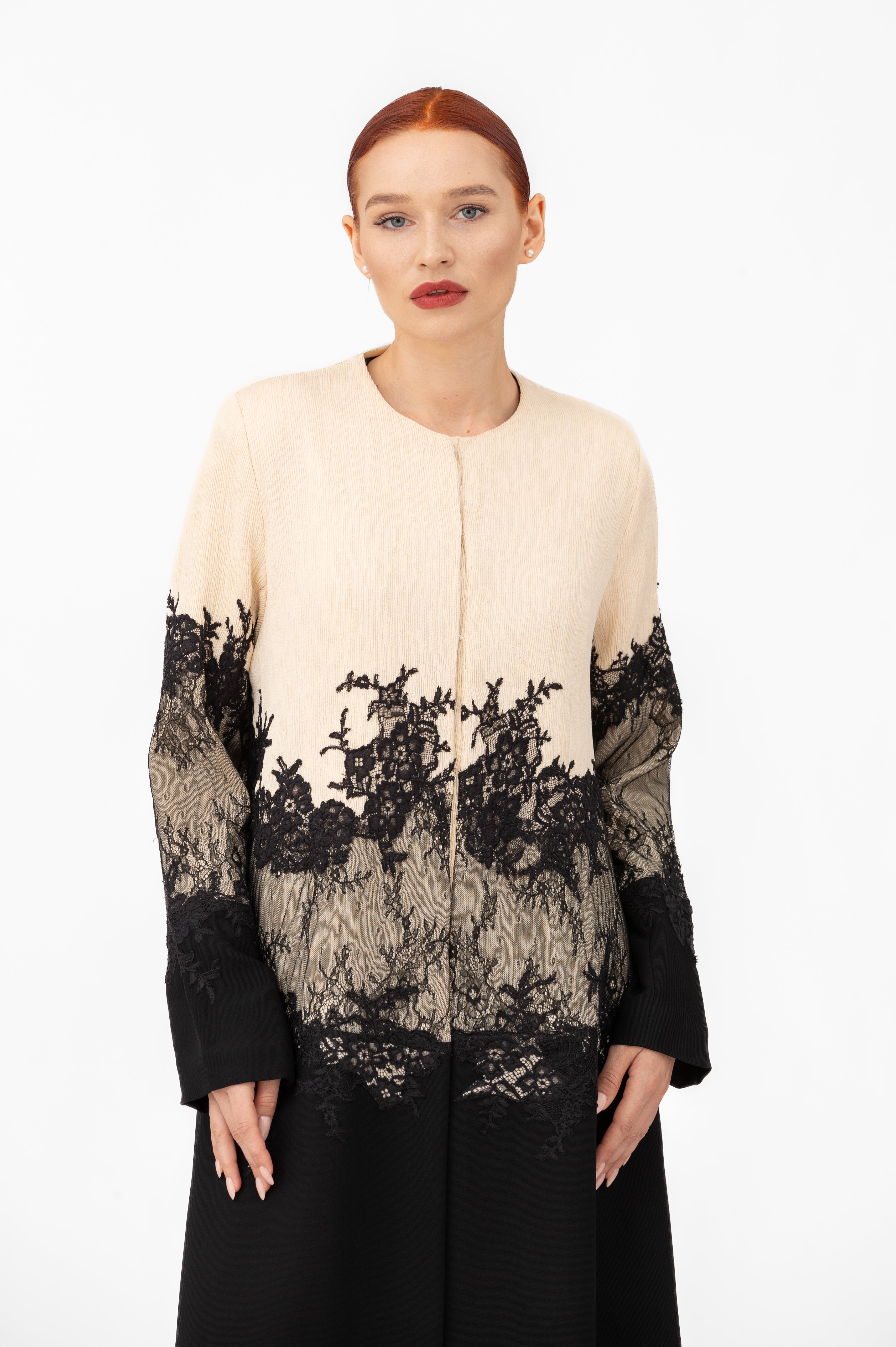 NR46 :Lace Elegance Abaya