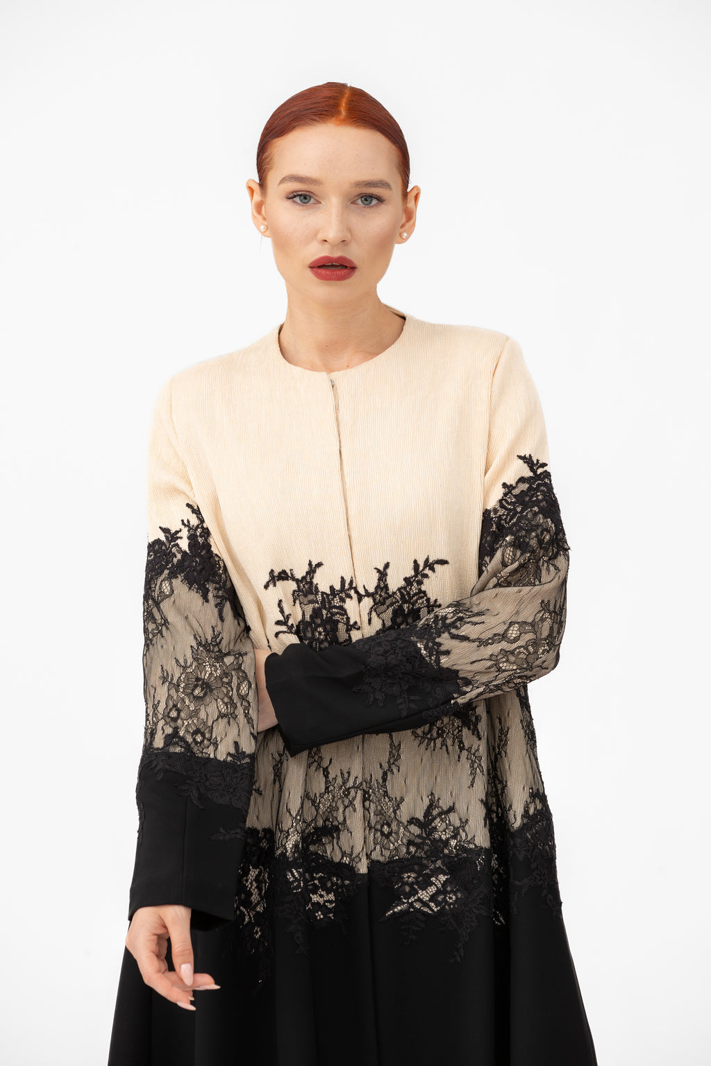 NR46 :Lace Elegance Abaya