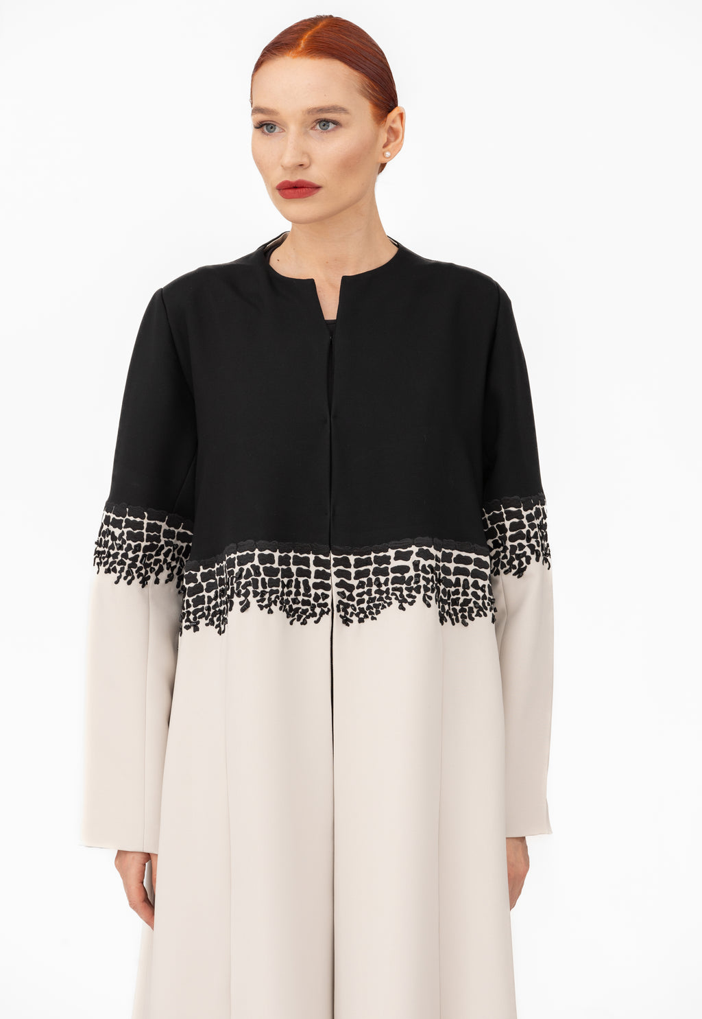 NR48 : Contrast Grace Abaya