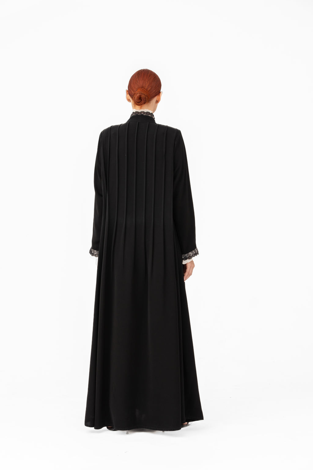 NR52 : Lace Detail Abaya