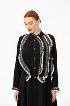 NR52 : Lace Detail Abaya