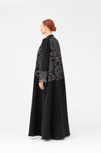 NR53 : Elegant Embroidered Abaya