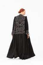 NR53 : Elegant Embroidered Abaya