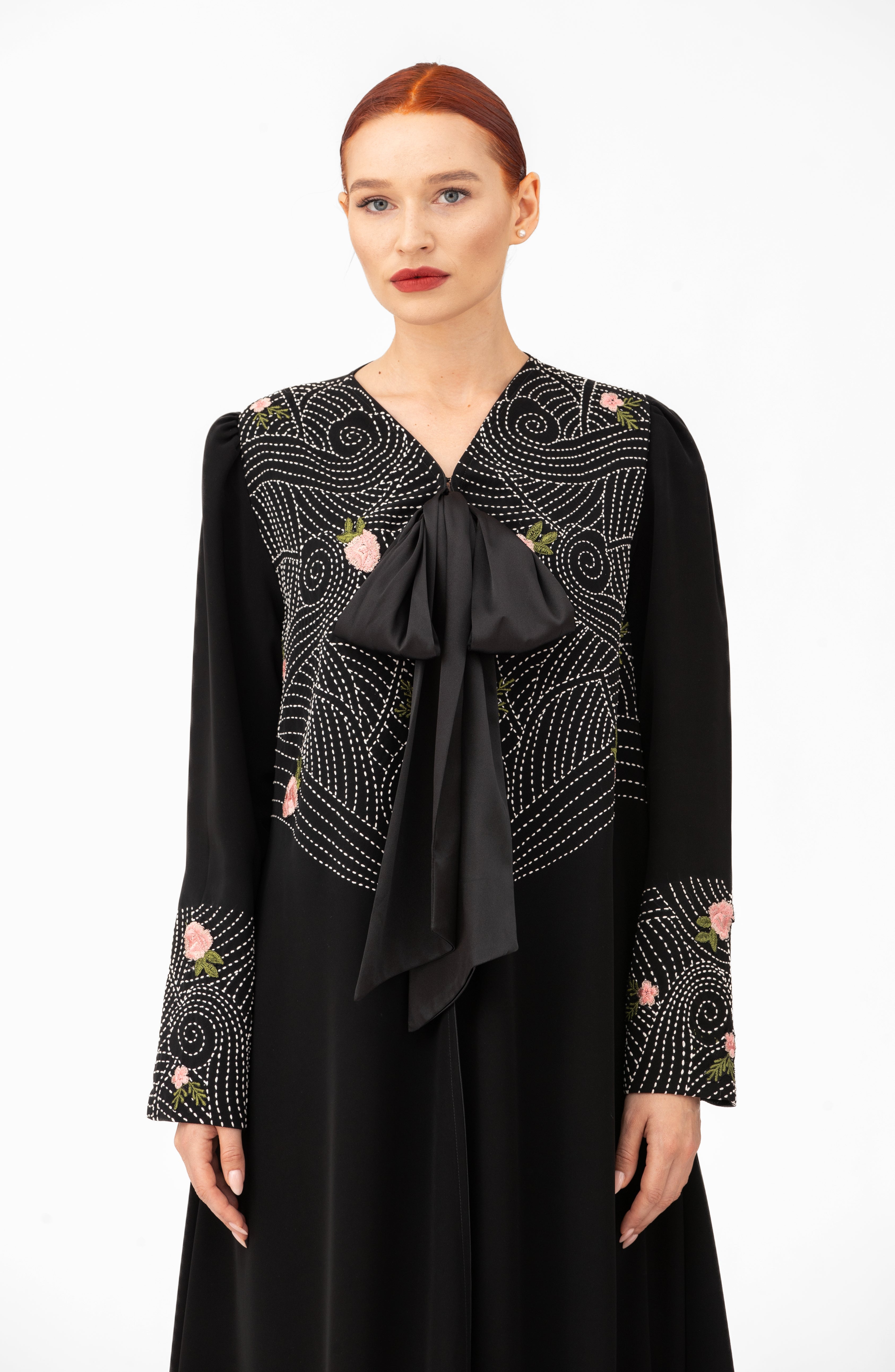 NR54 : Graceful Bow Abaya