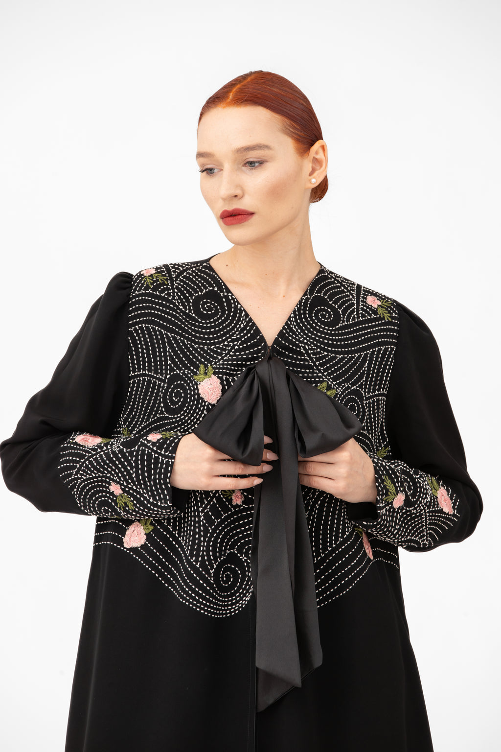 NR54 : Graceful Bow Abaya