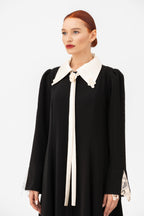 NR55 : Classic Collar Abaya