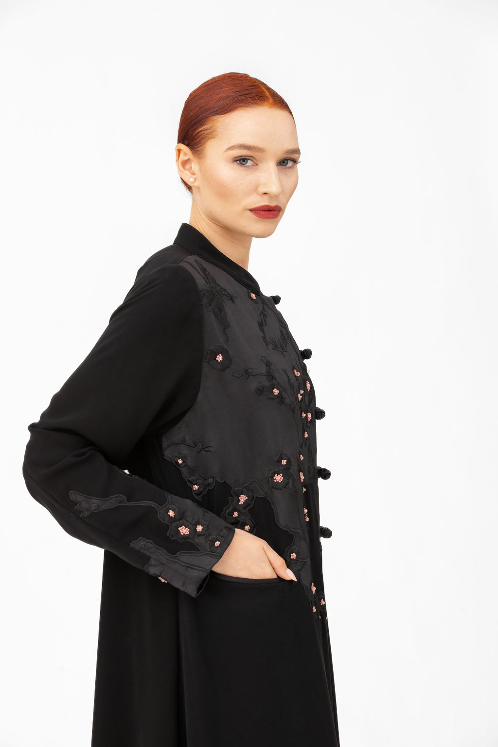 NR59 : Blossom Charm Abaya