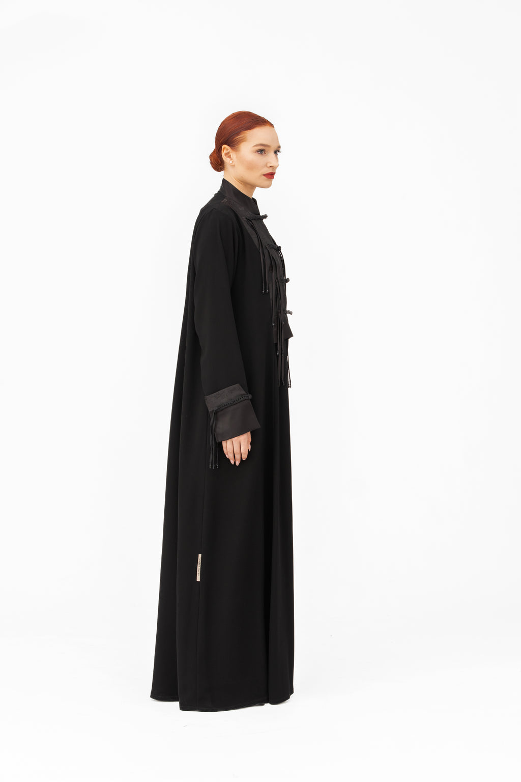NR61 : Silk Blossom Abaya