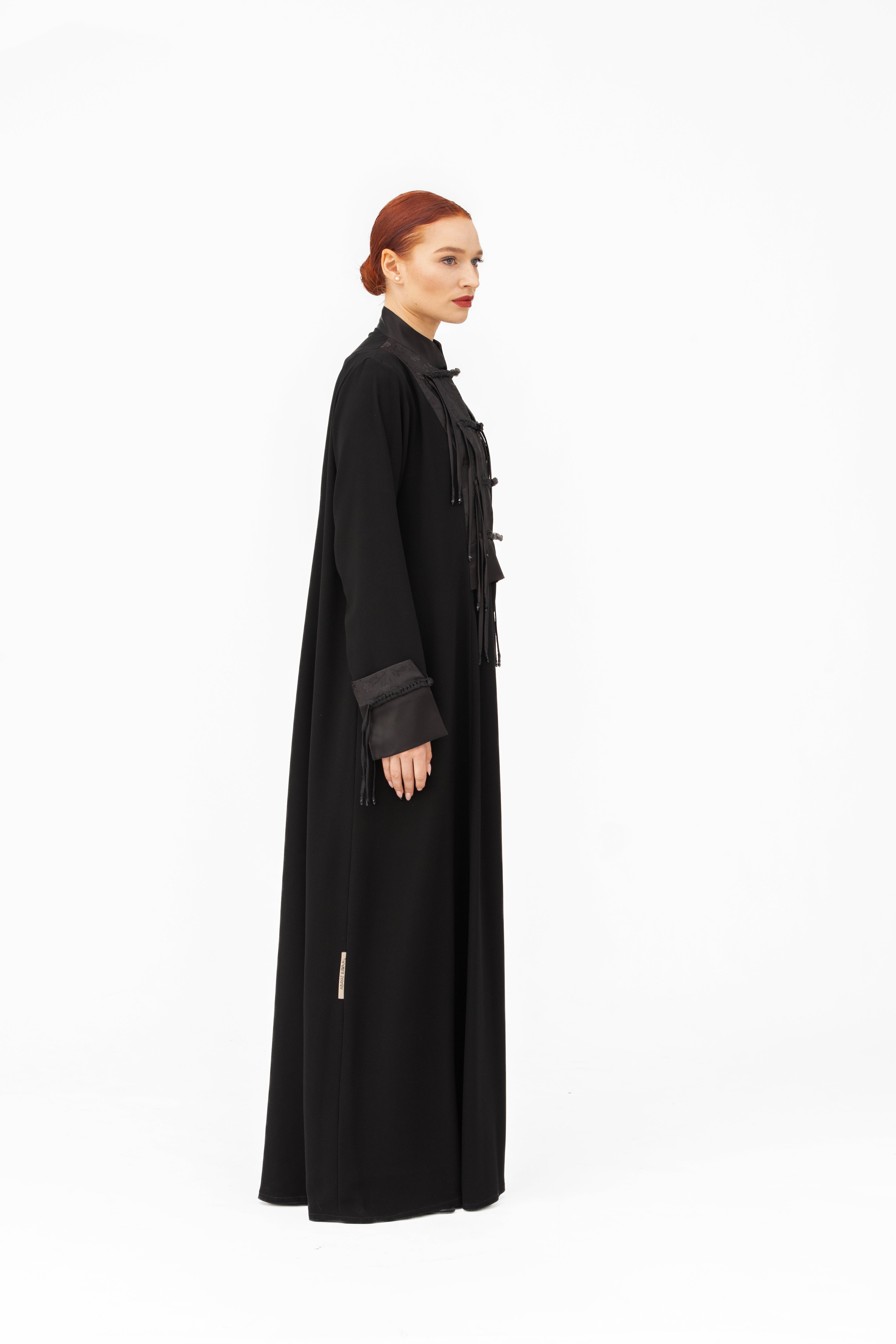 NR61 : Silk Blossom Abaya
