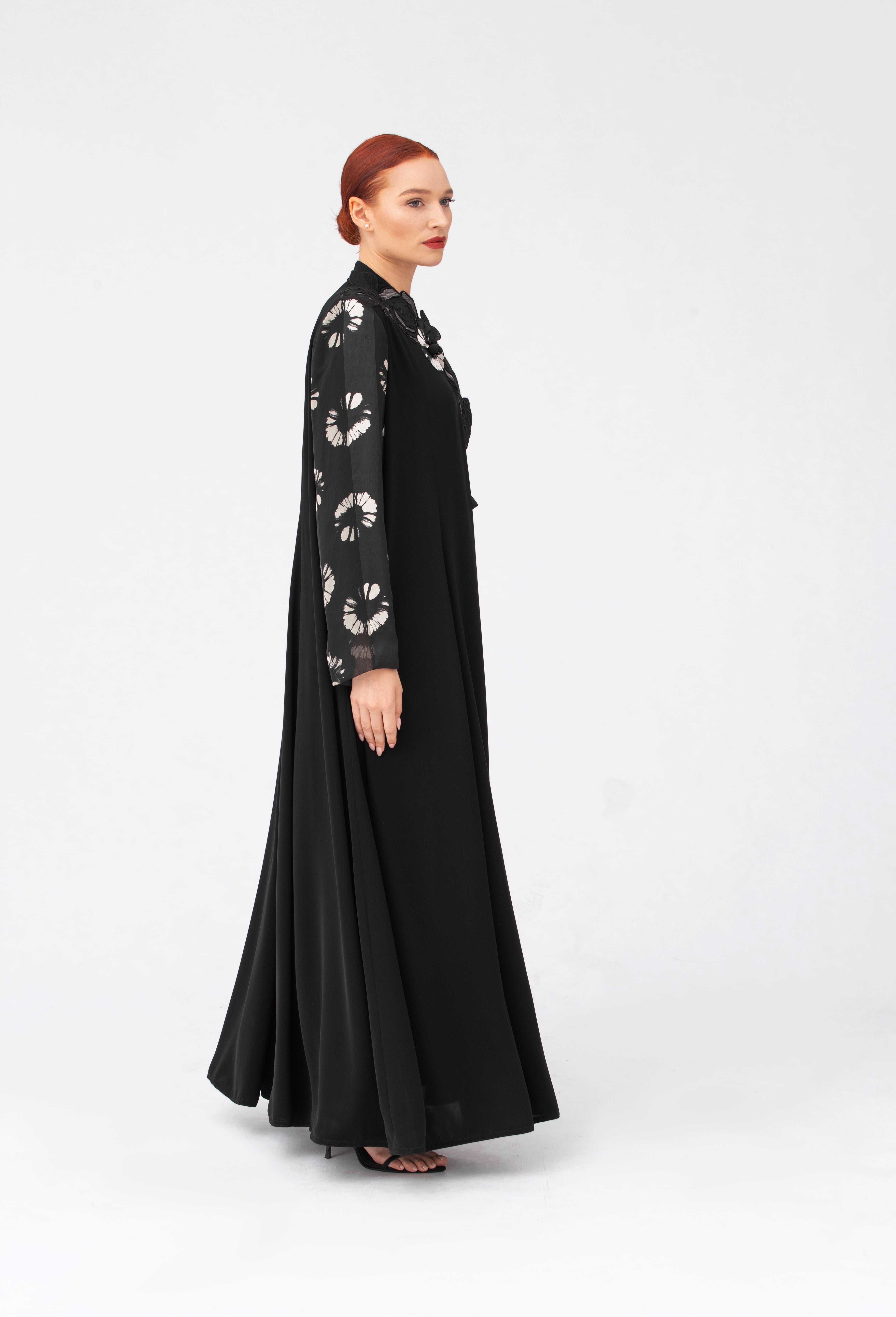 NR63 : Floral Elegance Abaya