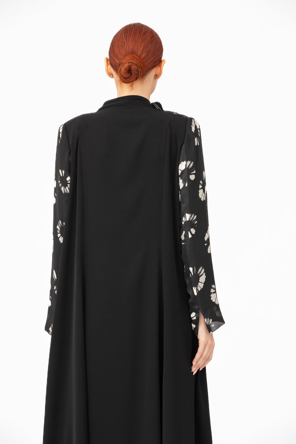 NR63 : Floral Elegance Abaya