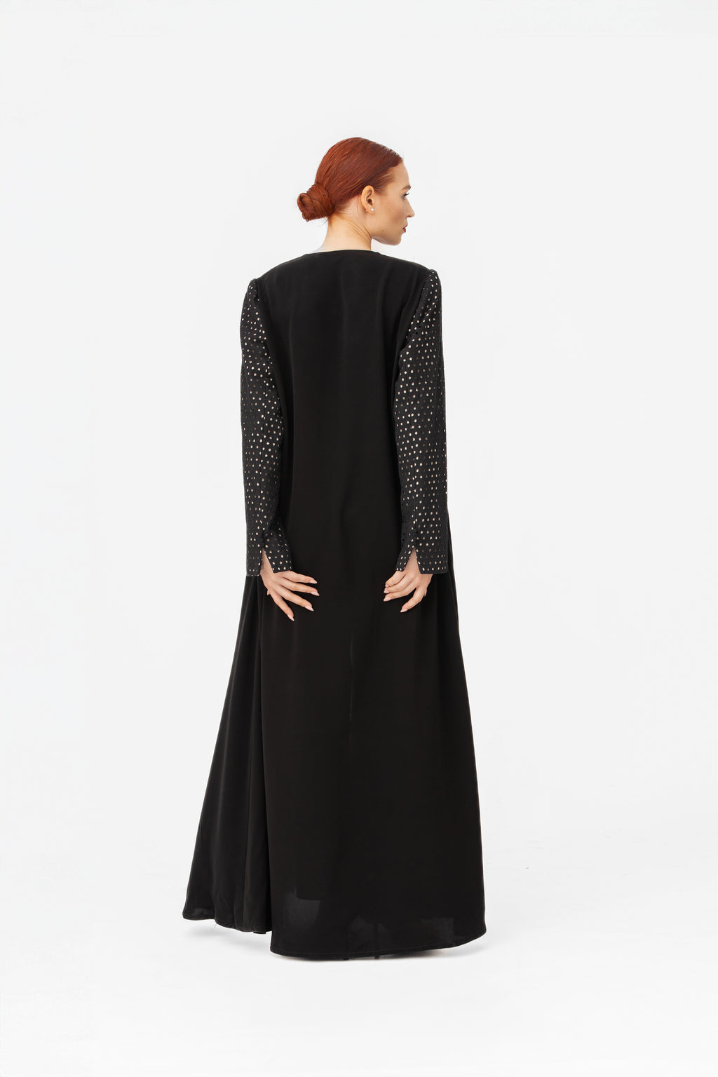 NR67 : Black Elegant Lace-Detail Abaya