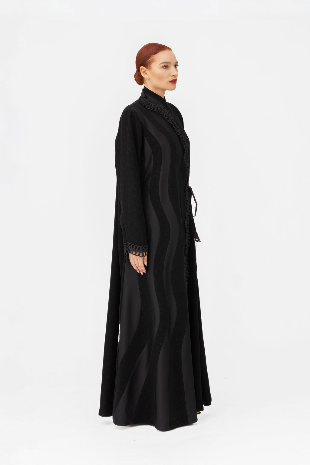 NR68 : Wavy Grace Abaya