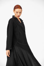 NR69 : Classic Lace Abaya