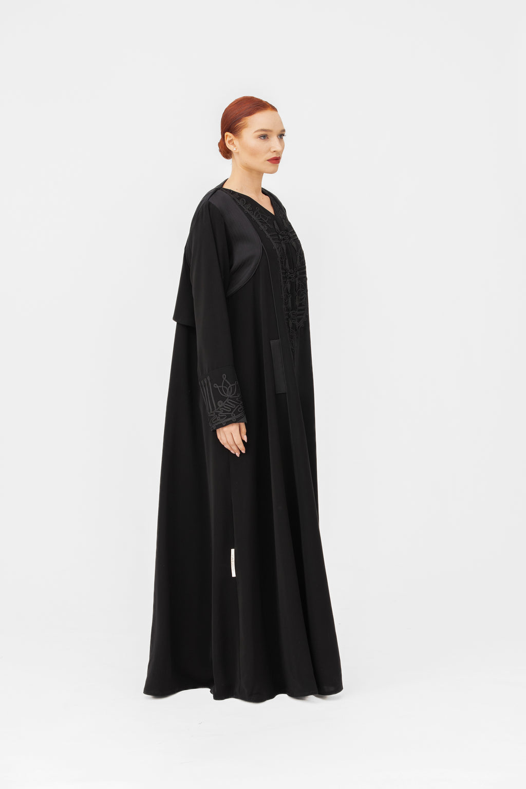 NR70 : Embroidered Heritage Abaya