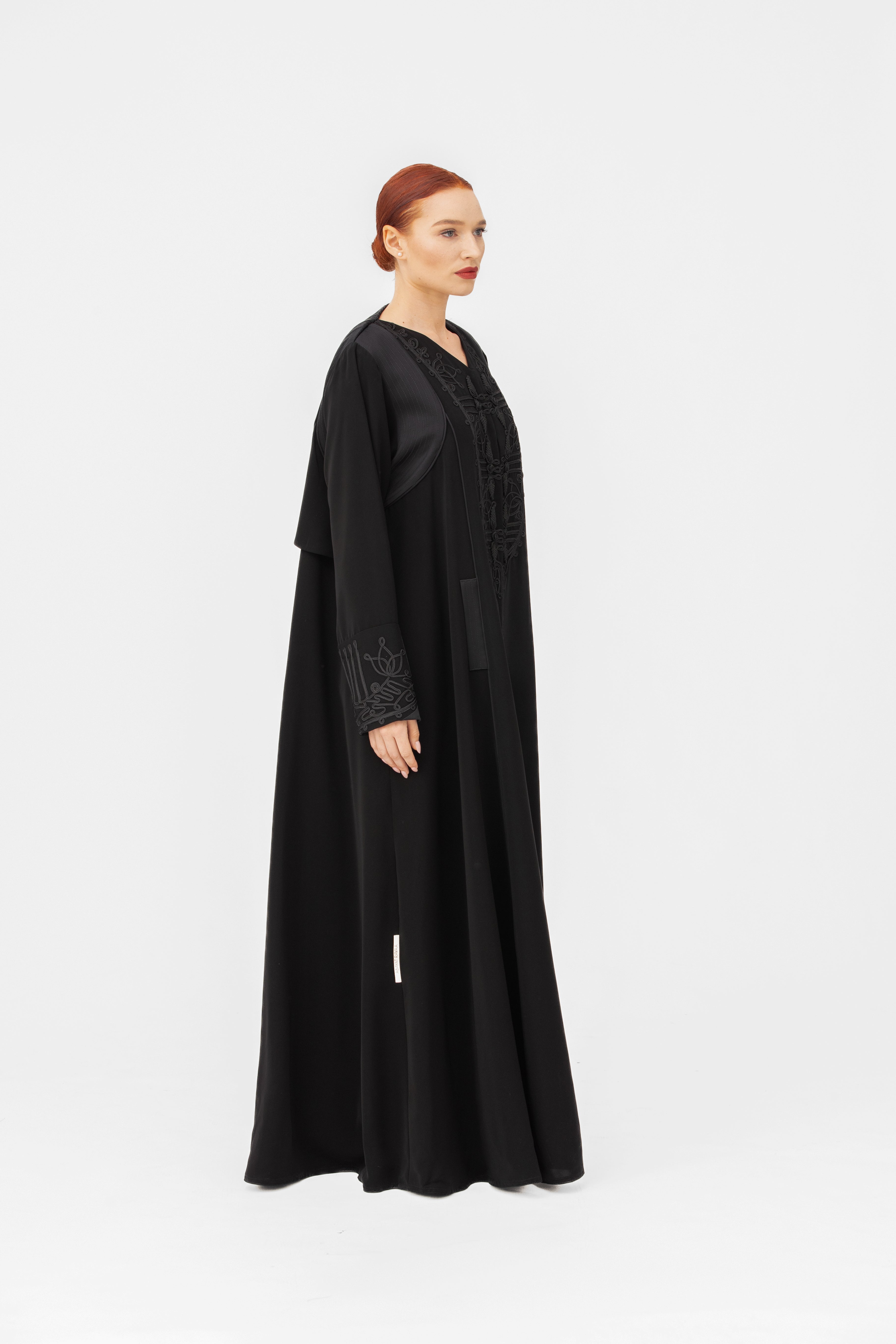 NR70 : Embroidered Heritage Abaya