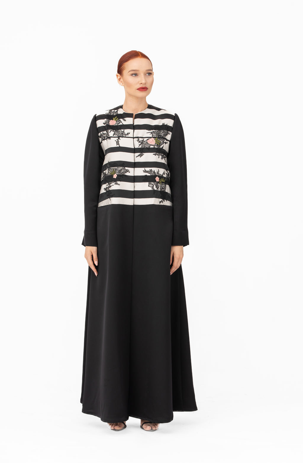 NR45 : Striped Elegance Abaya