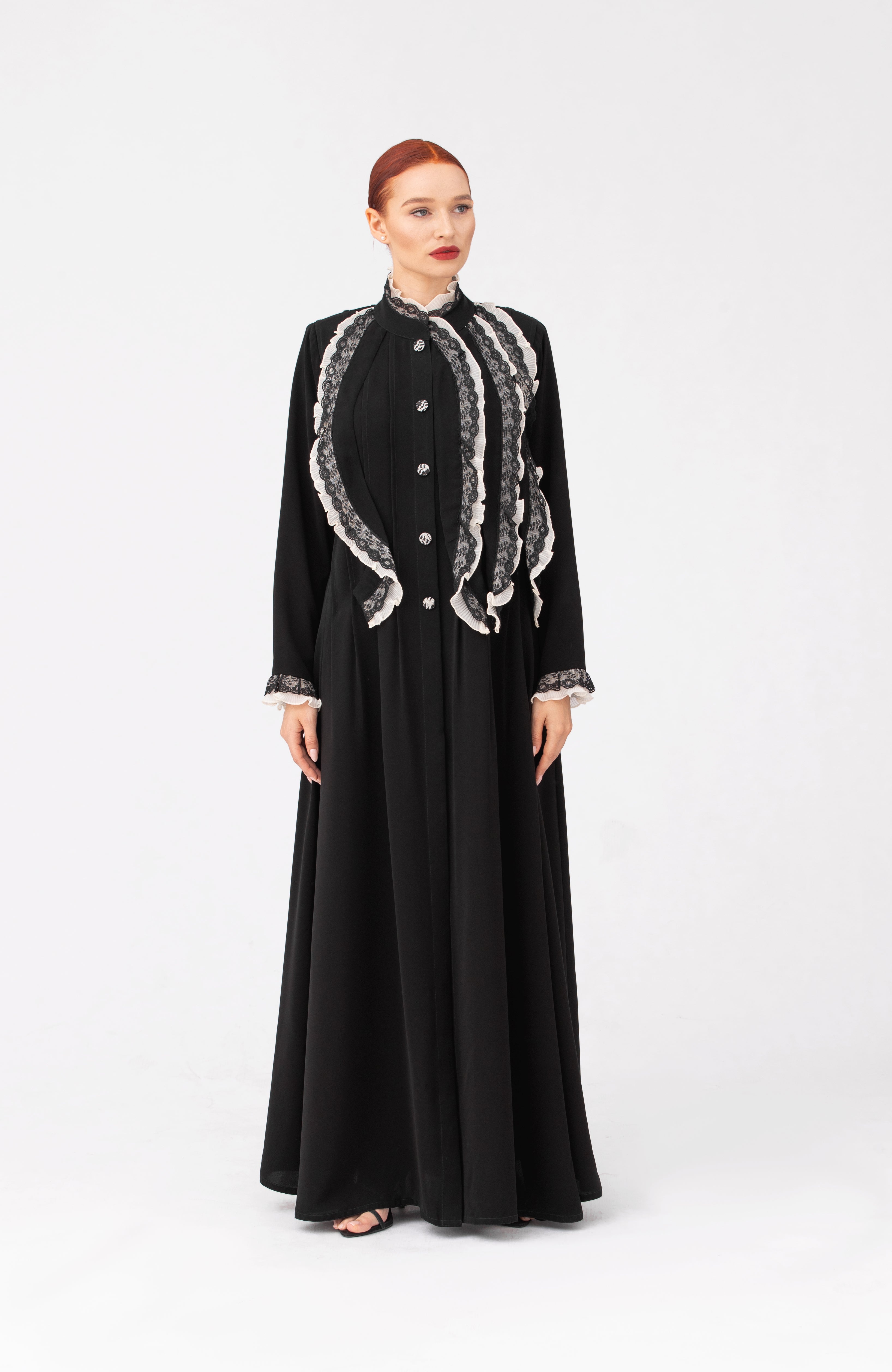 NR52 : Lace Detail Abaya