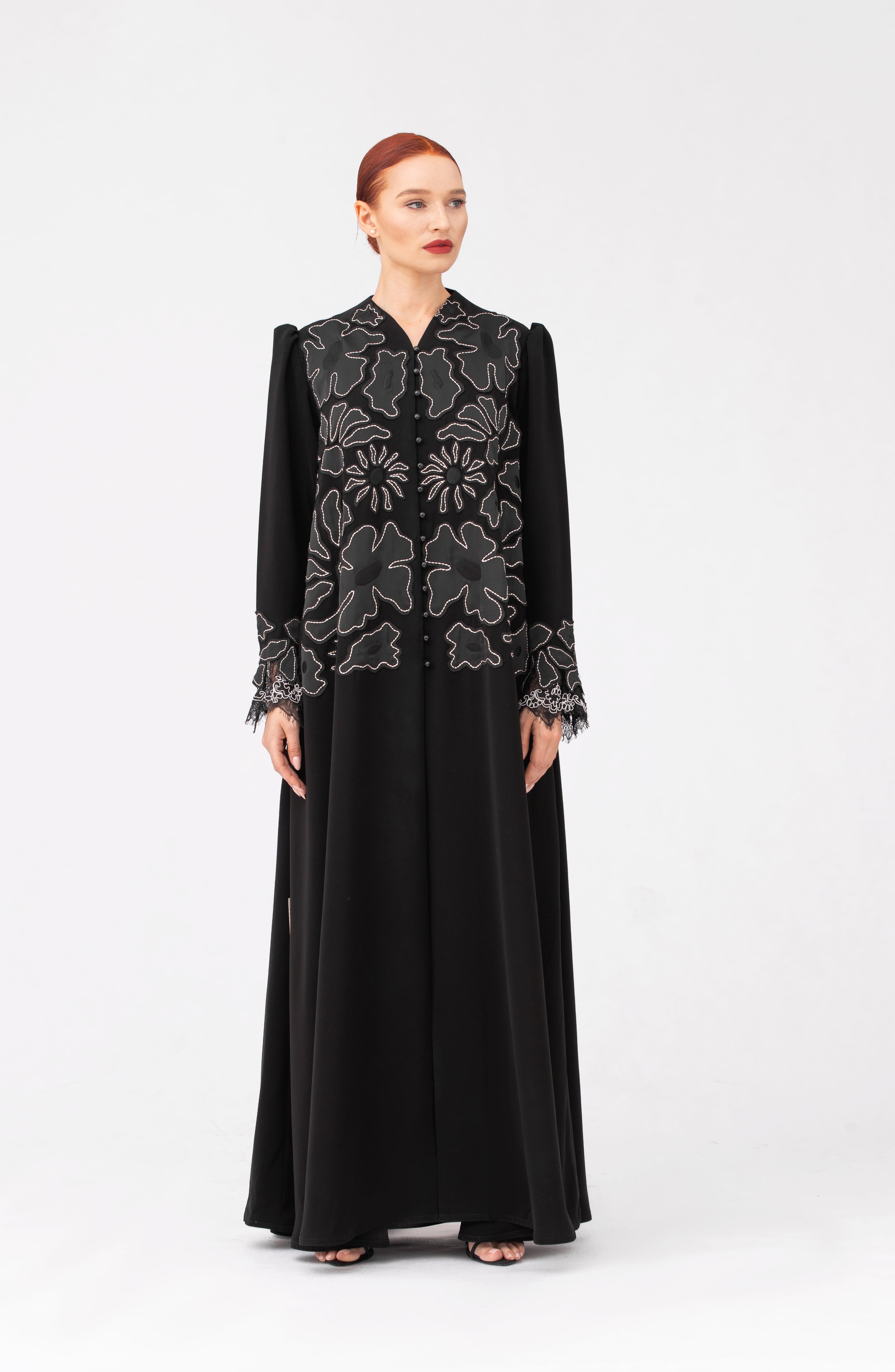 NR53 : Elegant Embroidered Abaya