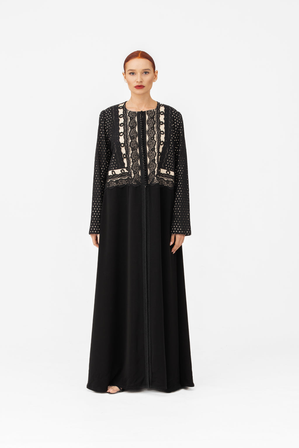NR67 : Black Elegant Lace-Detail Abaya