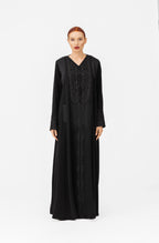 NR70 : Embroidered Heritage Abaya