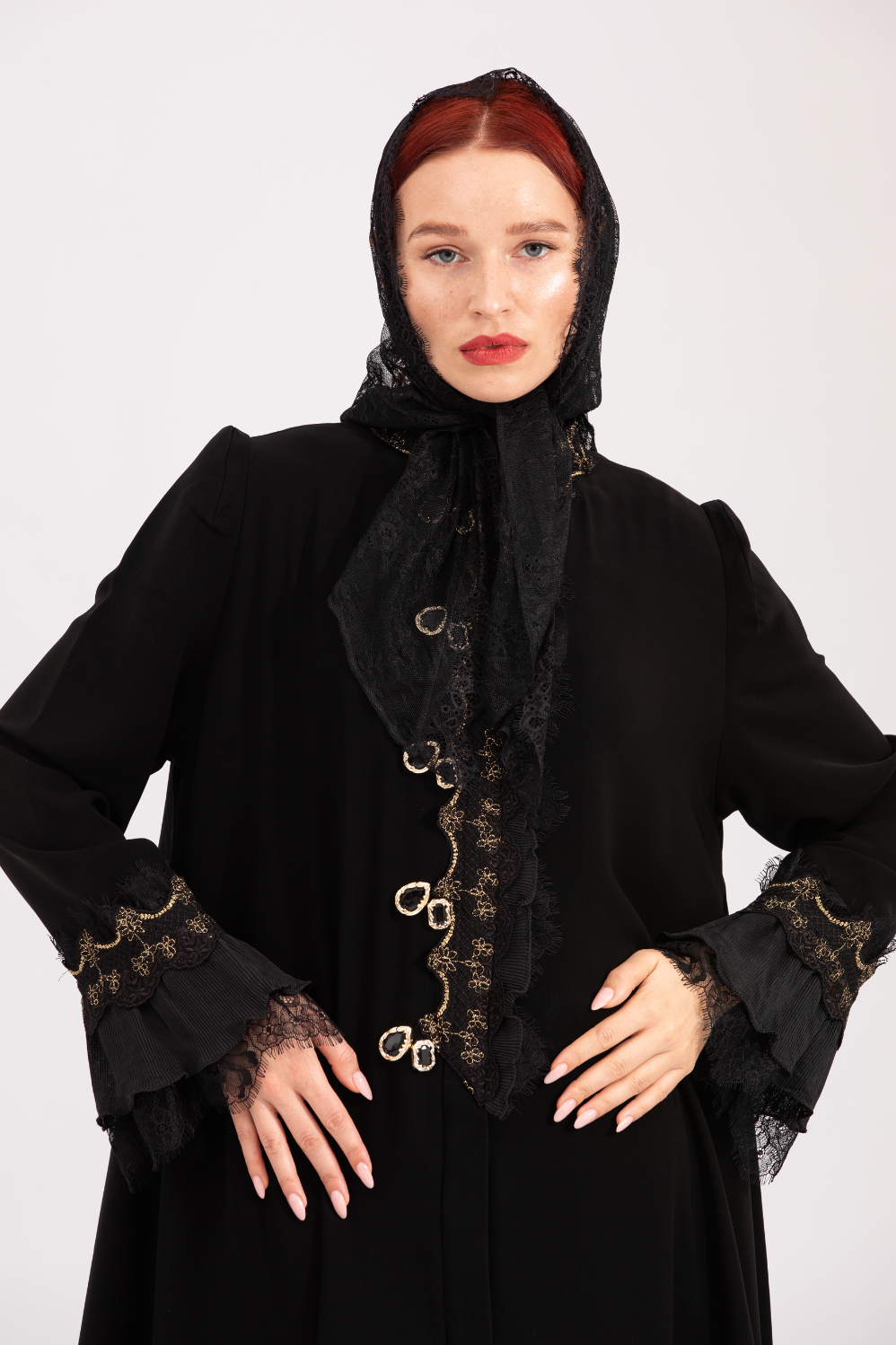 NR17 : Royal Elegance Abaya